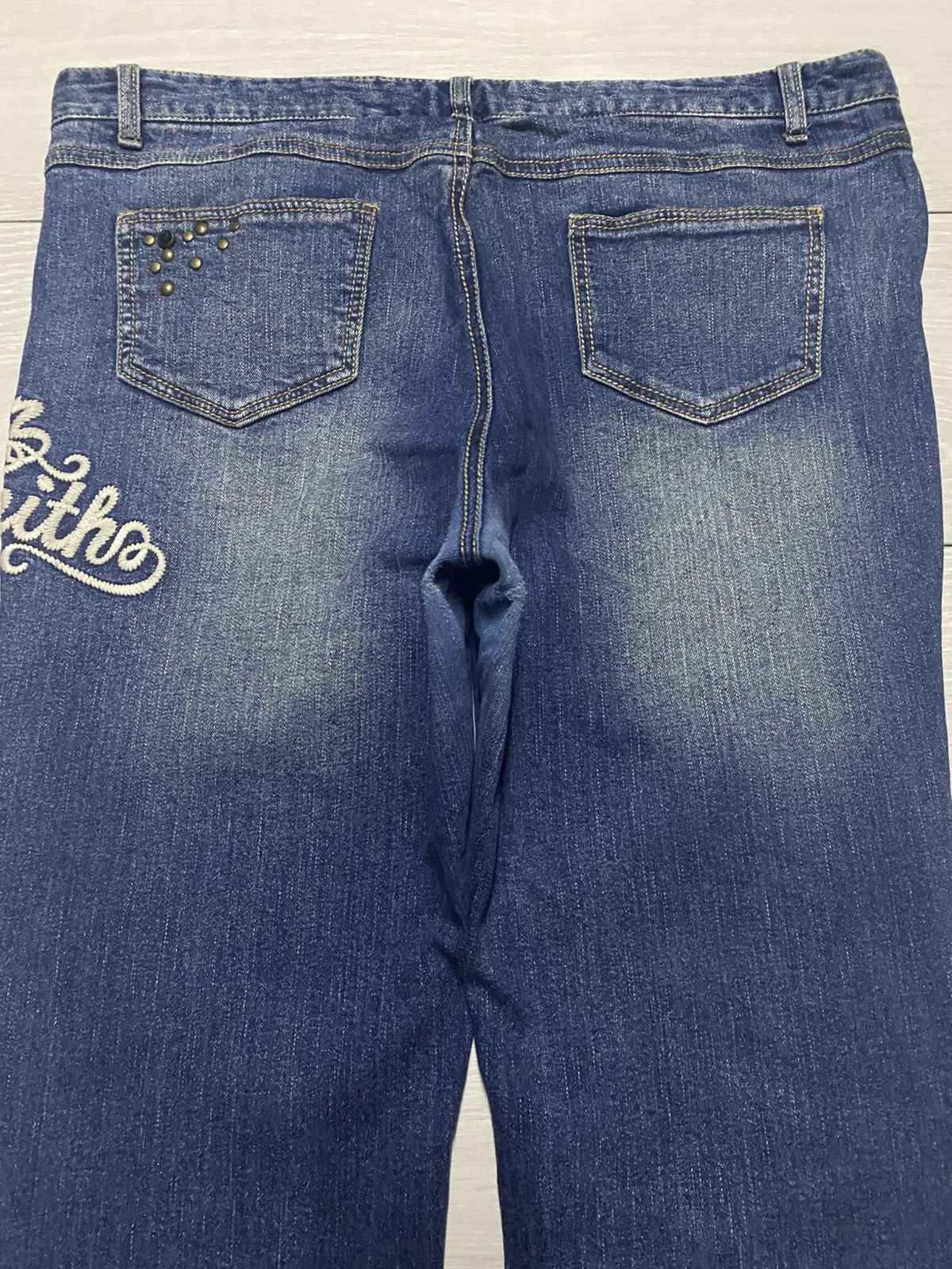 Japanese Brand Woman Vintage Japanese Brand Embroidery Wide Leg Jeans Size US 37 - 4 Thumbnail