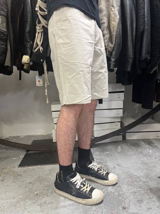Prada × Vintage SS2007 Prada Light Beige Simple Shorts Size US 30 / EU 46 - 4 Thumbnail