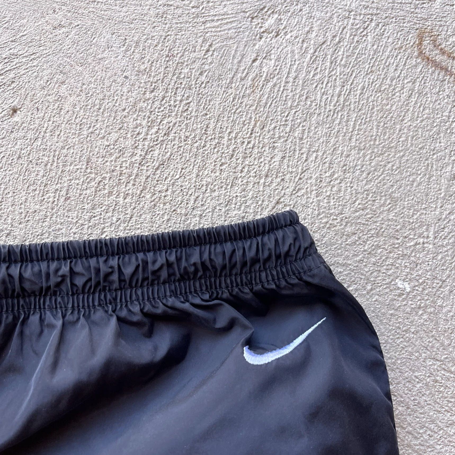 Nike Vintage Nike Pants Mens Large Black Windbreaker Track Elastic Waist Gym Size US 33 - 6 Thumbnail