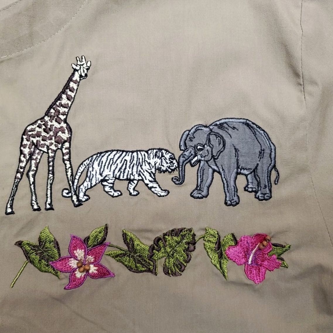 Vintage Karen Scott Shirt Women M Brown African Safari Animals Embroidered Cottage Core Vintage Button-Up Short Sleeve Denim? Size M / US 6-8 / IT 42-44 - 6 Thumbnail