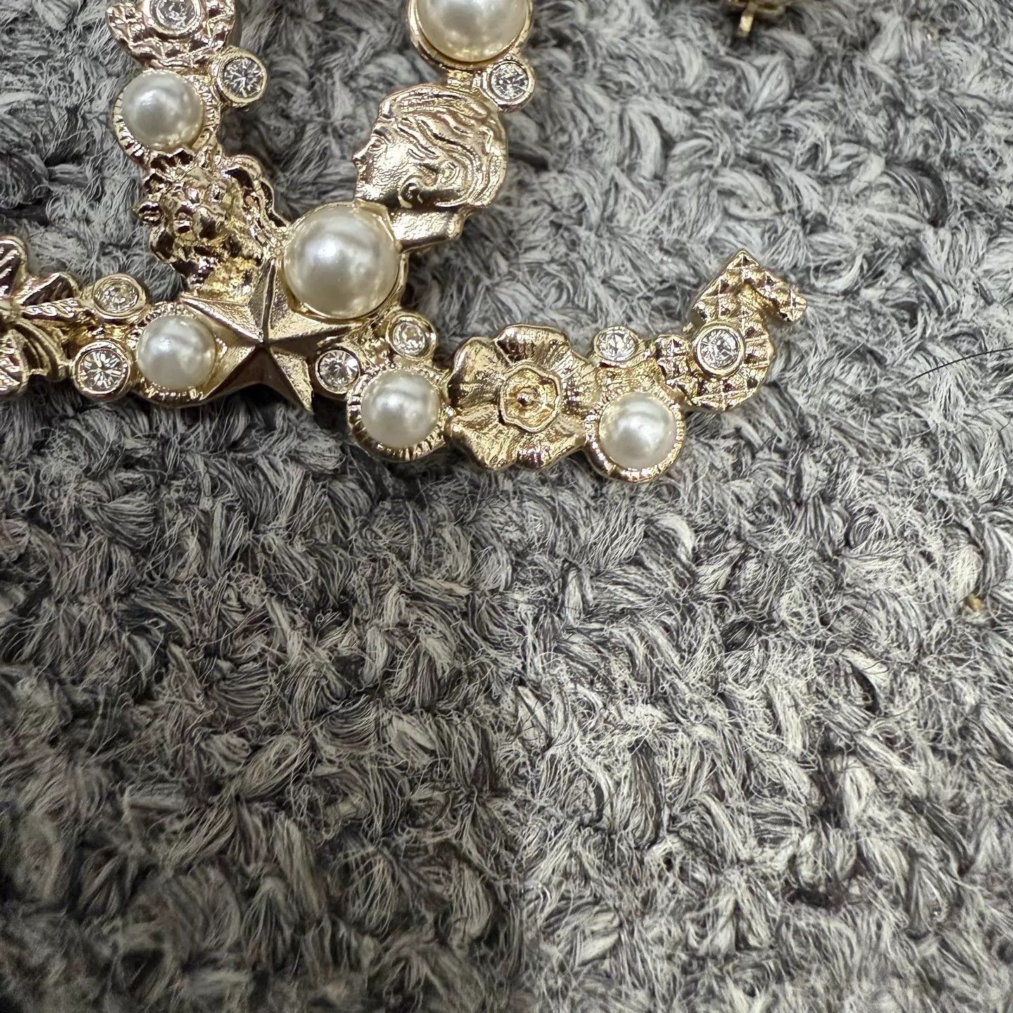Chanel Chanel CC Pearl Brooch Unused Complete Set Size ONE SIZE - 6 Thumbnail
