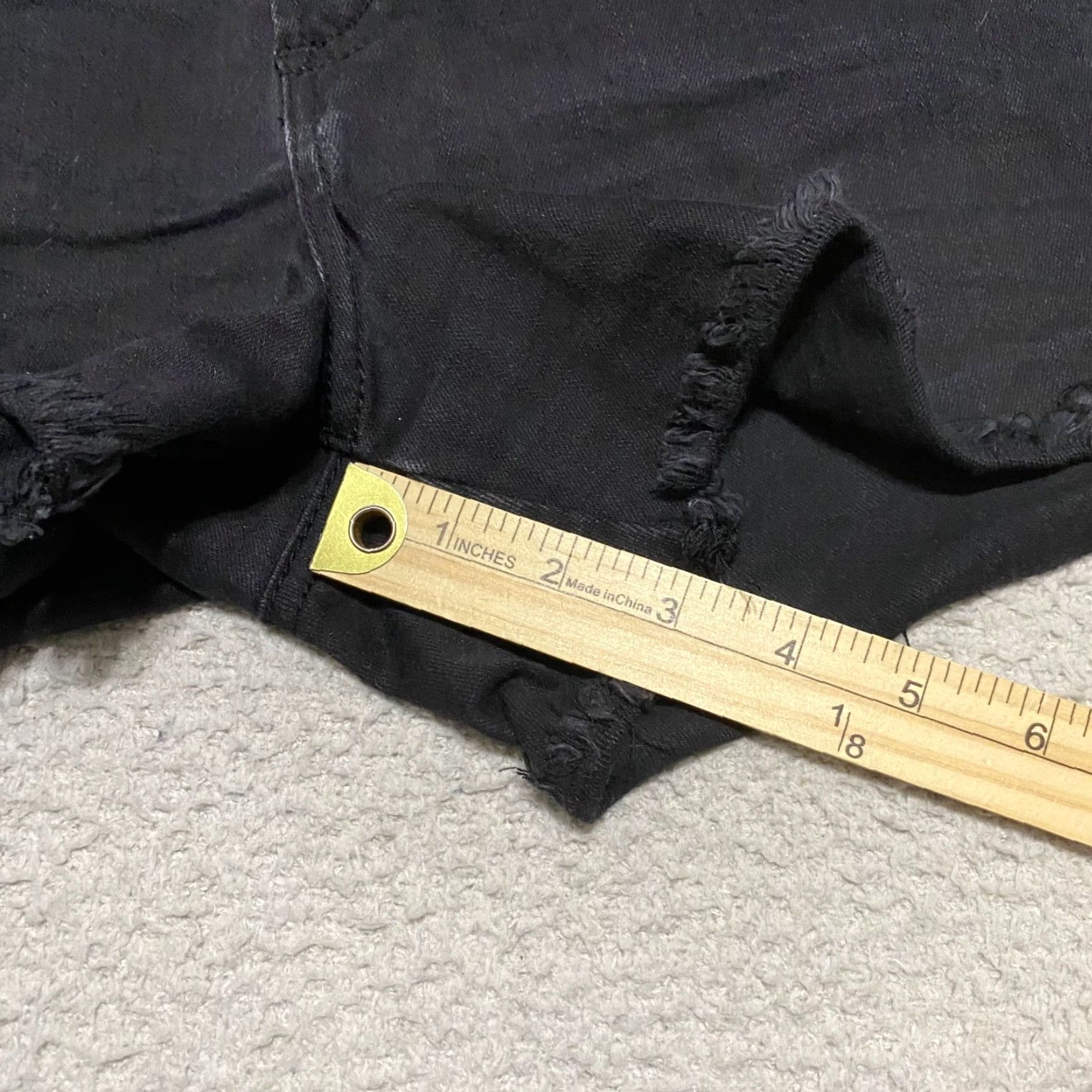 Silver Jeans Co. Silver Jeans Shorts Womens 26 Black Denim Mid Rise Cut-Off Inseam 3" Pocket Vintage No N/A Size 26" / US 2 / IT 38 - 3 Thumbnail