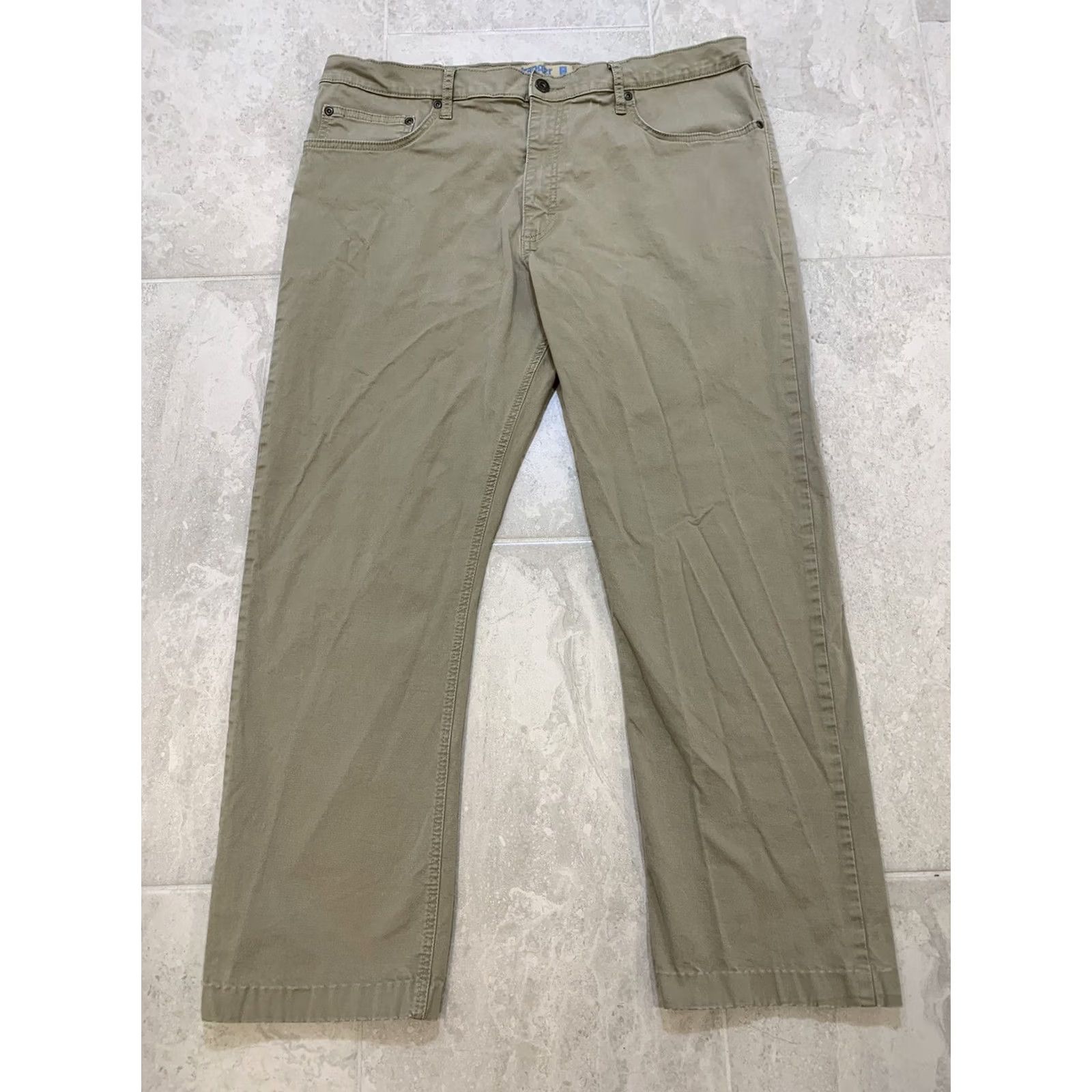 Wrangler VINTAGE no? Actually: Wrangler Khaki Pants 37X27 Men's Regular Flat Front 5-Pocket Cotton Blend Lightweight Straight Fit Size US 37 - 2 Thumbnail