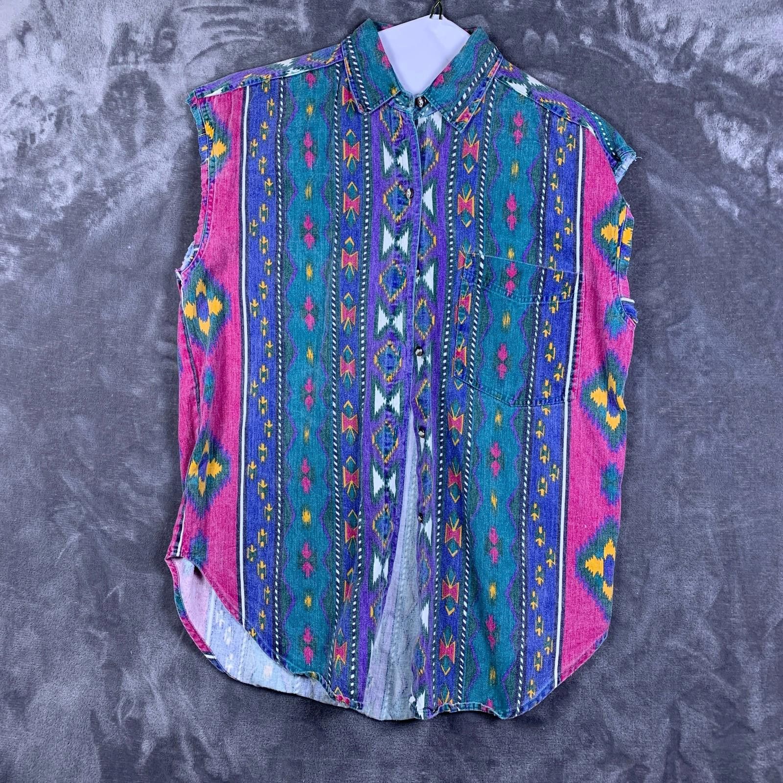 Designer Vintage Womens QUIZZ DENIM Sleeveless Shirt Aztec Size S 300 Size S / US 4 / IT 40 - 1 Thumbnail