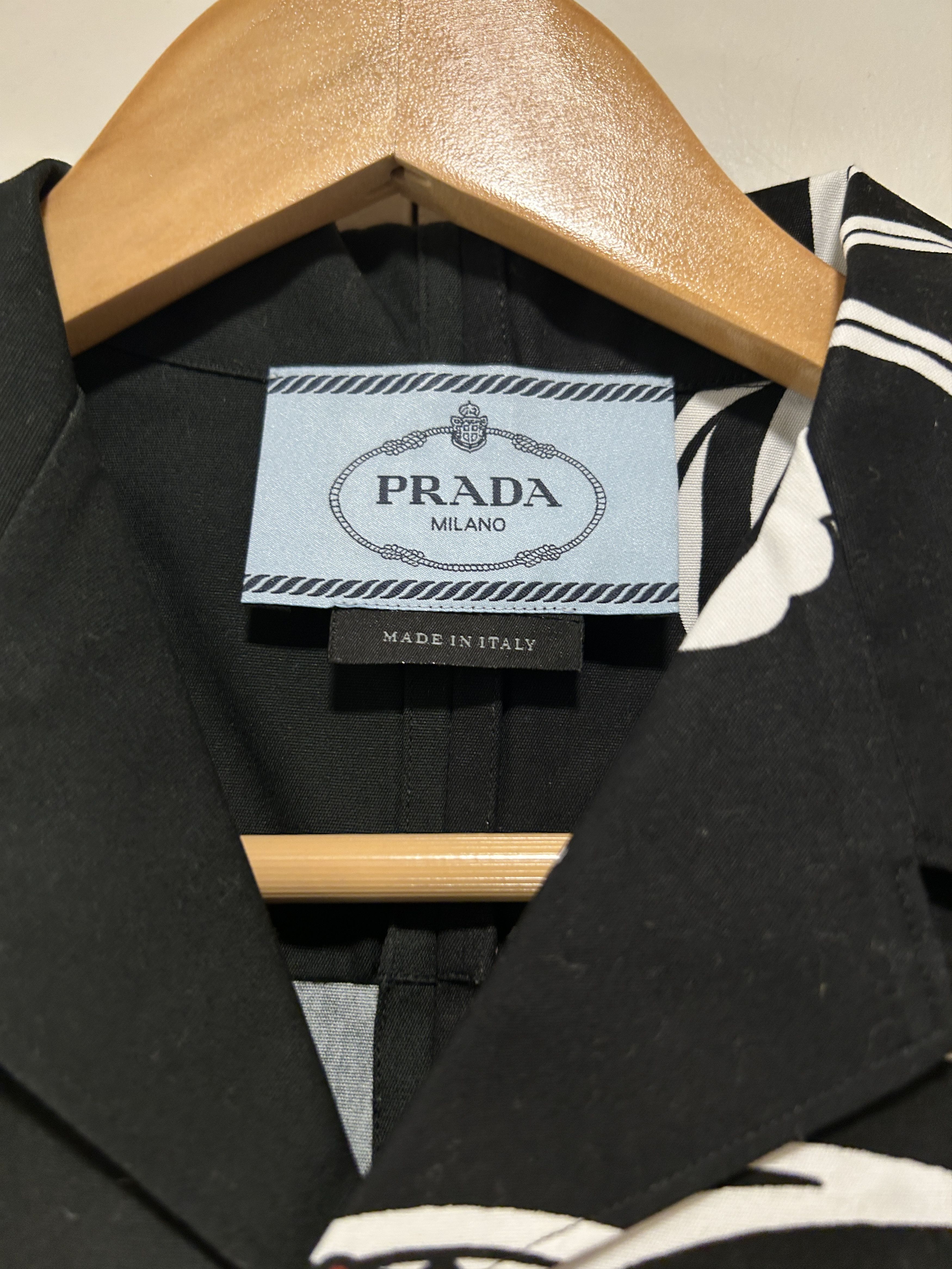 Prada PRADA F/W 18 SPLIT Hawaiian PRINT SHIRT BOWLING Size US S / EU 44-46 / 1 - 6 Thumbnail