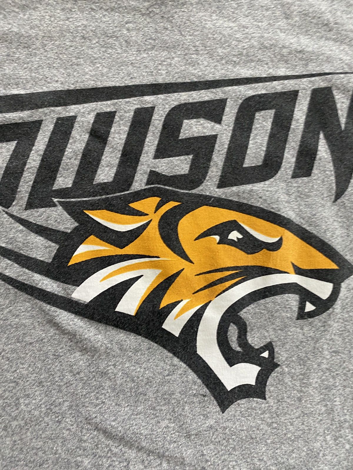 NCAA Vintage 90’s Towson University Tigers Single Stitch Gray Tee Size US S / EU 44-46 / 1 - 3 Thumbnail