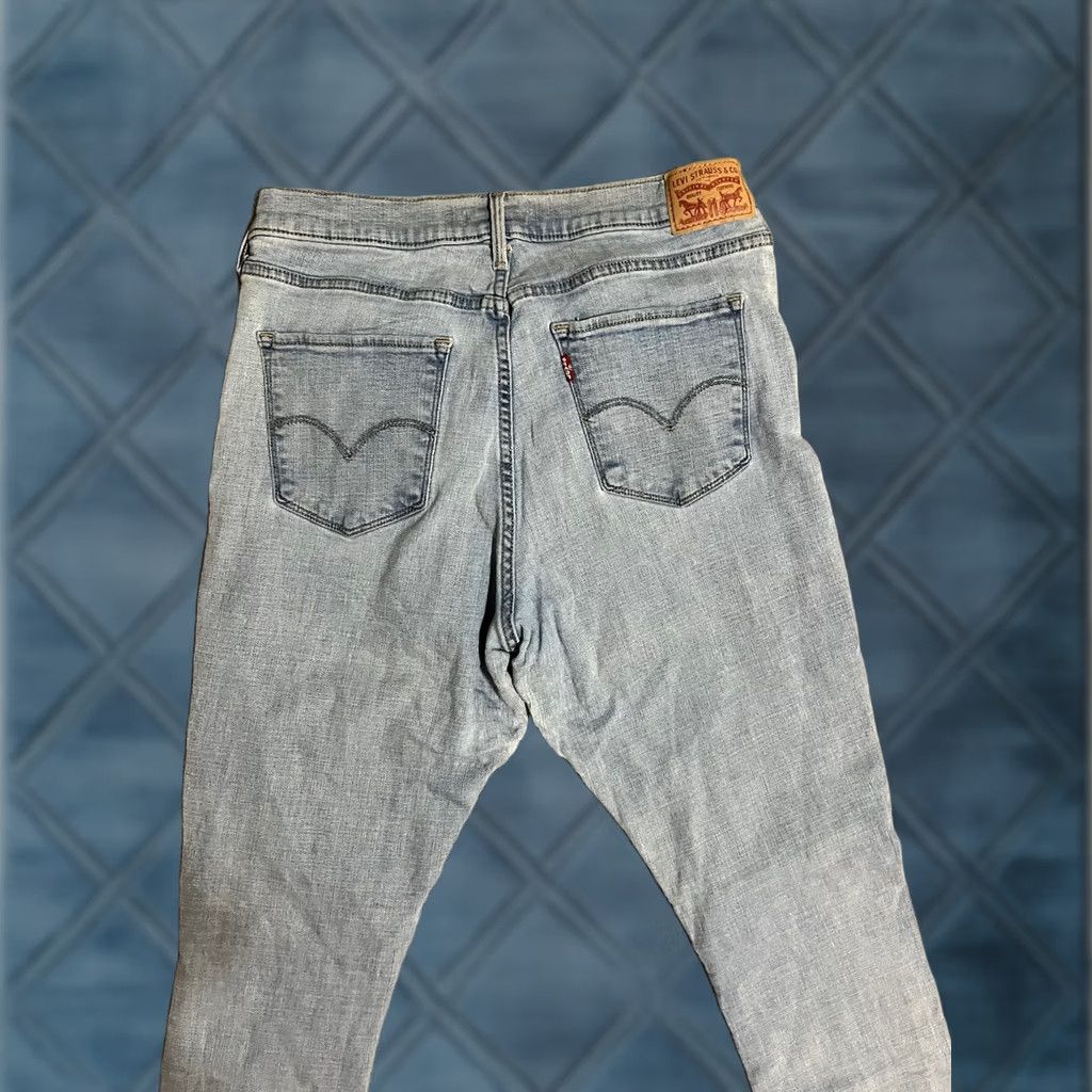 Levi's Levis 311 Shaping Skinny Jeans Blue Denim 32x30 Zip Fly Super Soft Women’s Size 24" / US 00 / IT 34 - 1 Thumbnail