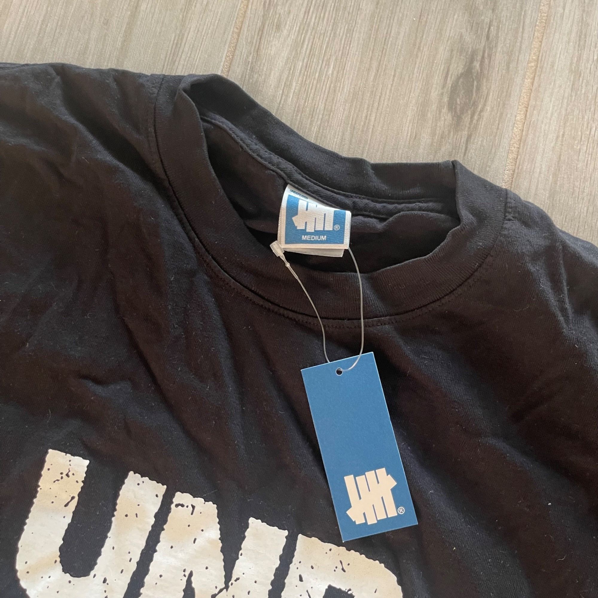 Undefeated NWT UNDEFEATED LA LIVE BLACK TEE SZ MEDIUM Size US M / EU 48-50 / 2 - 3 Thumbnail