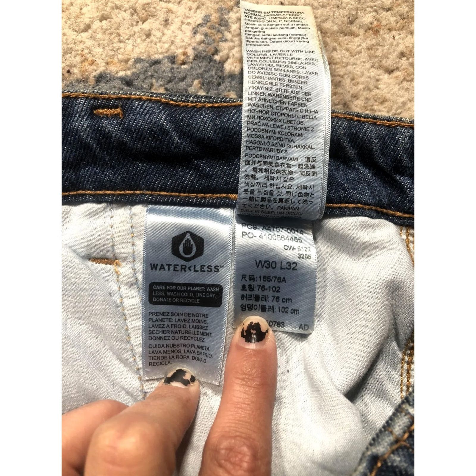 Levi's VINTAGE Levi's 94 Baggy Jeans Women's 30x32 Blue Denim Cargo Jogger Drawstring Cuff Size 30" / US 8 / IT 44 - 8 Thumbnail