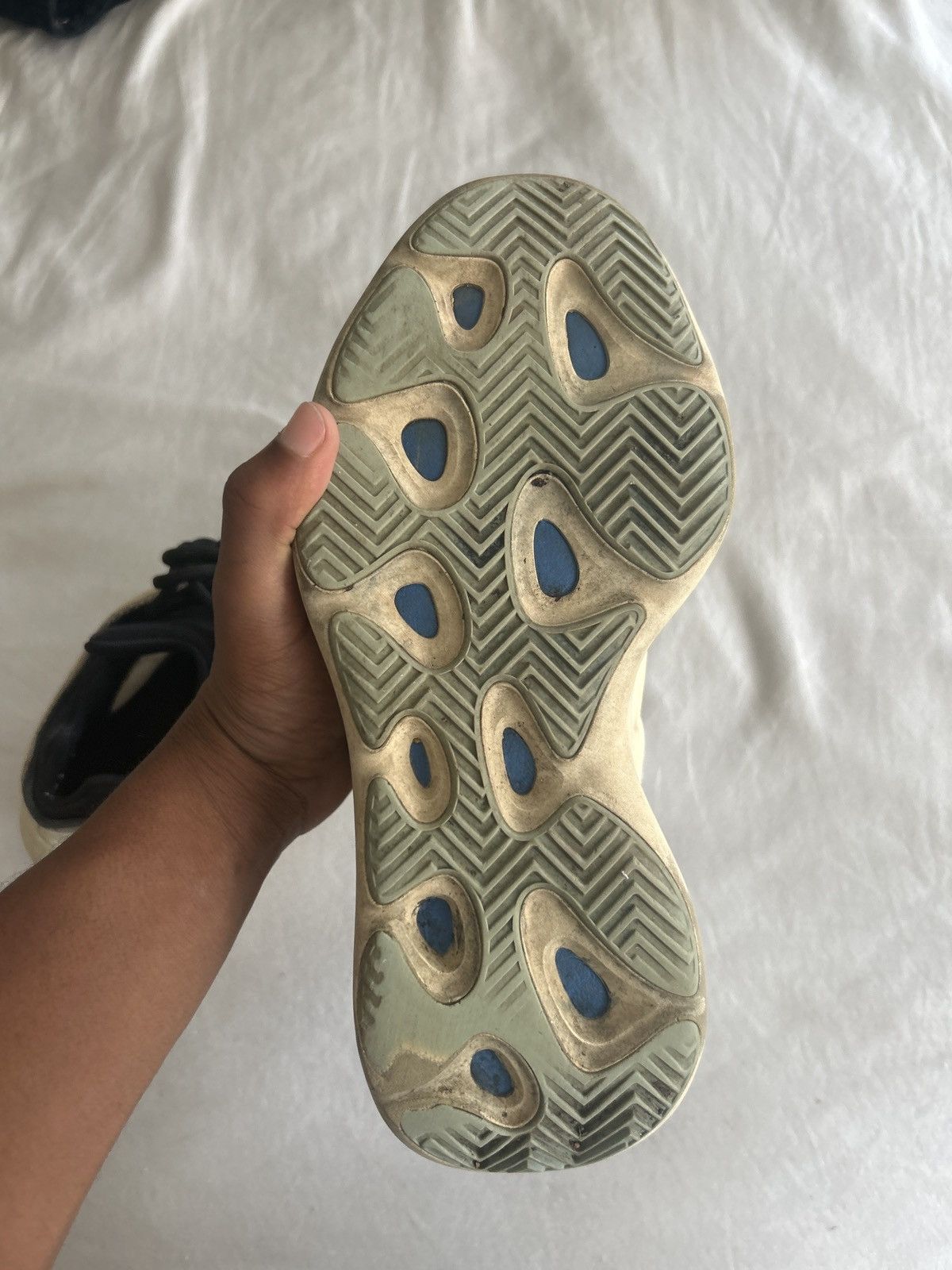 Yeezy Yeezy V3 AZAEL Size US 8.5 / EU 41-42 - 2 Thumbnail