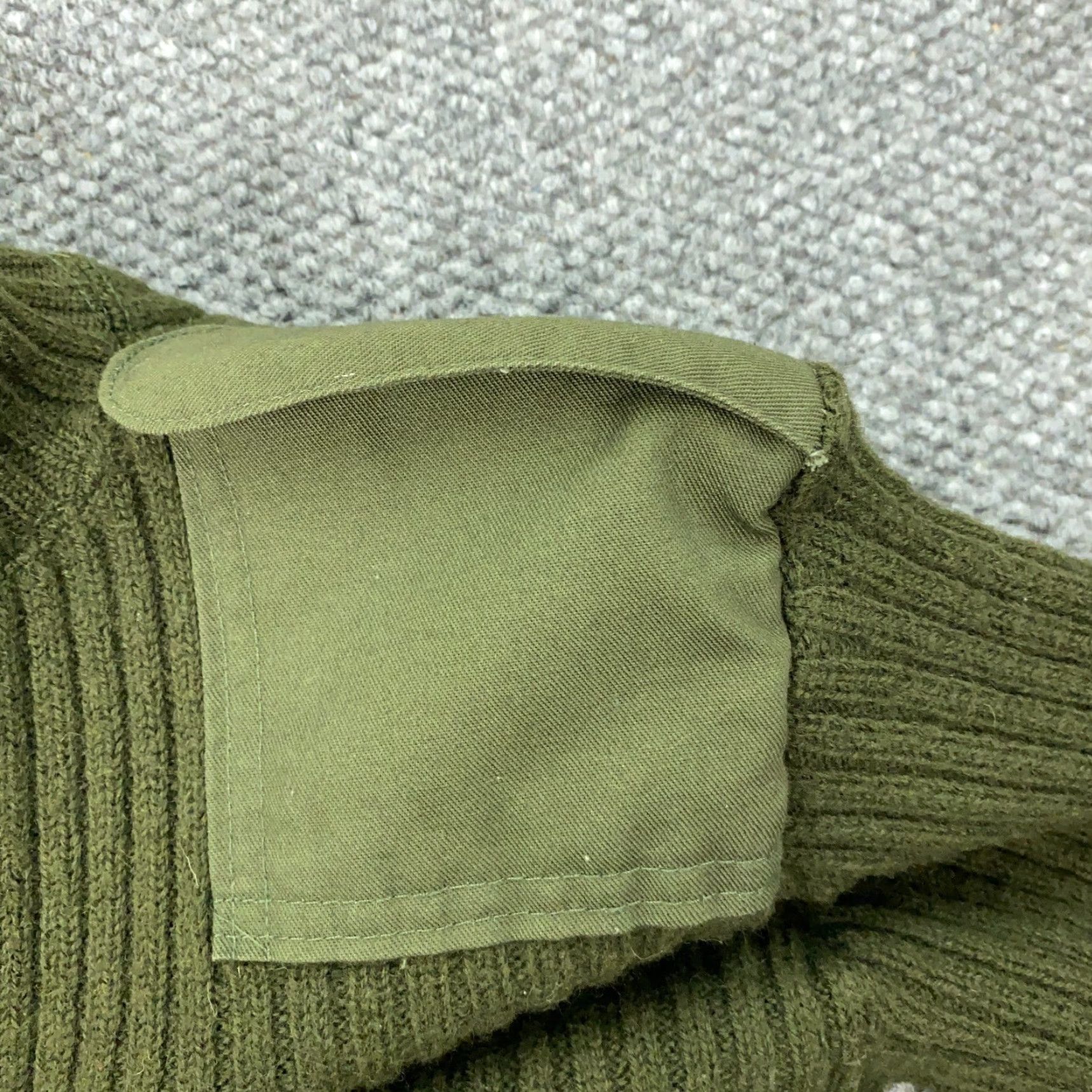 Commando Defense Logistics Agency Sweater Mens 42 Green Wool Ribbed Mock Neck Pullover Clothing Knit Size US M / EU 48-50 / 2 - 4 Thumbnail