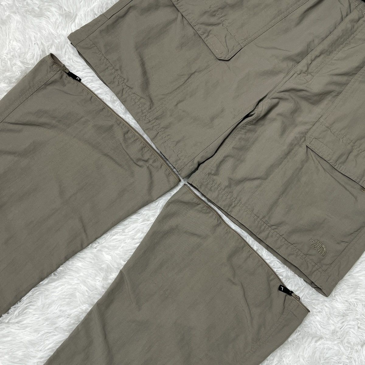 The North Face The North Face Outdoor/Hiking Cargo Pants Size US 39 - 6 Thumbnail