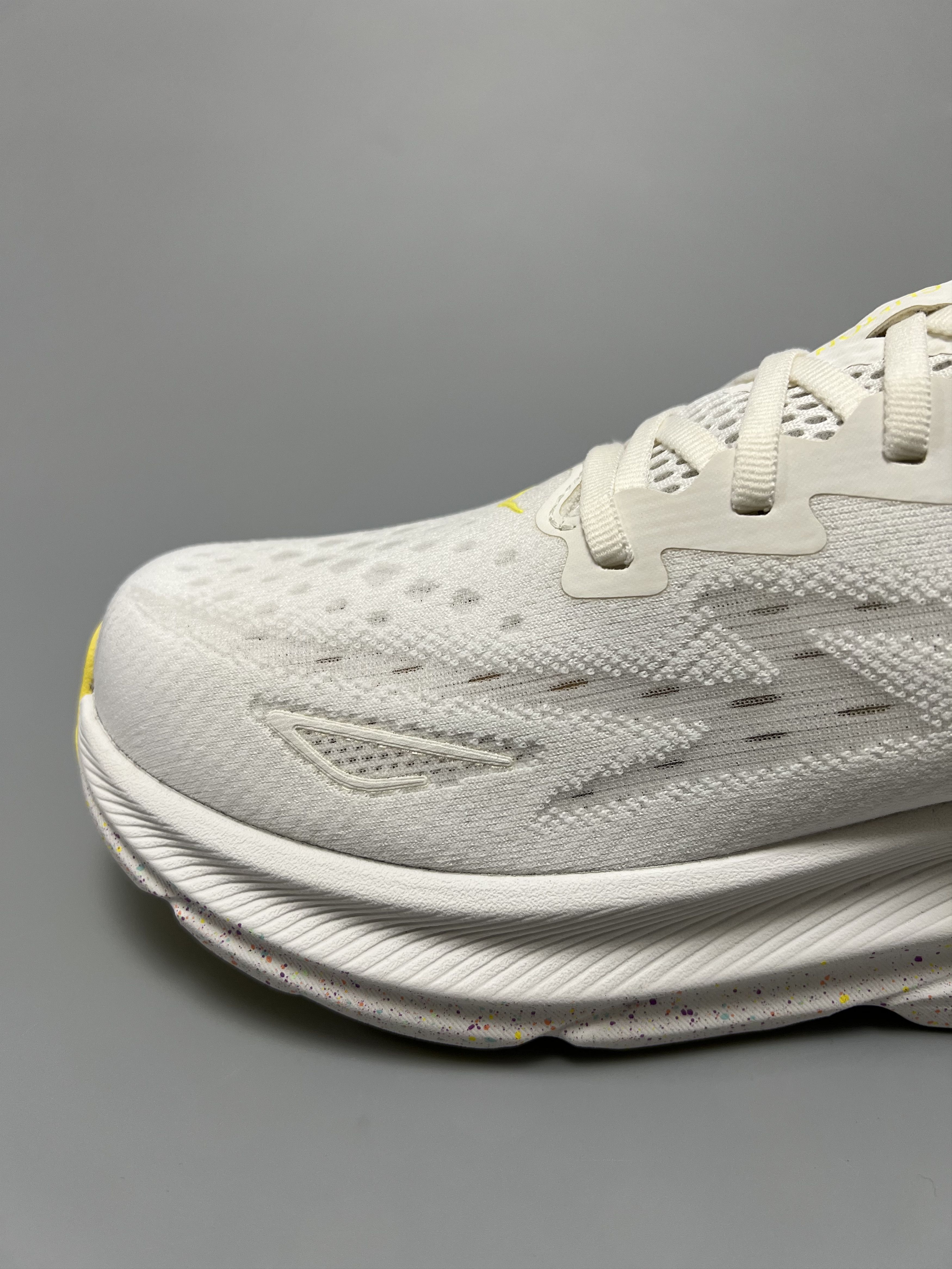 Hoka 10.5EE Hoka One One Clifton 9 Wide Running Shoes Walking Gym Size US 10.5 / EU 43-44 - 10 Thumbnail