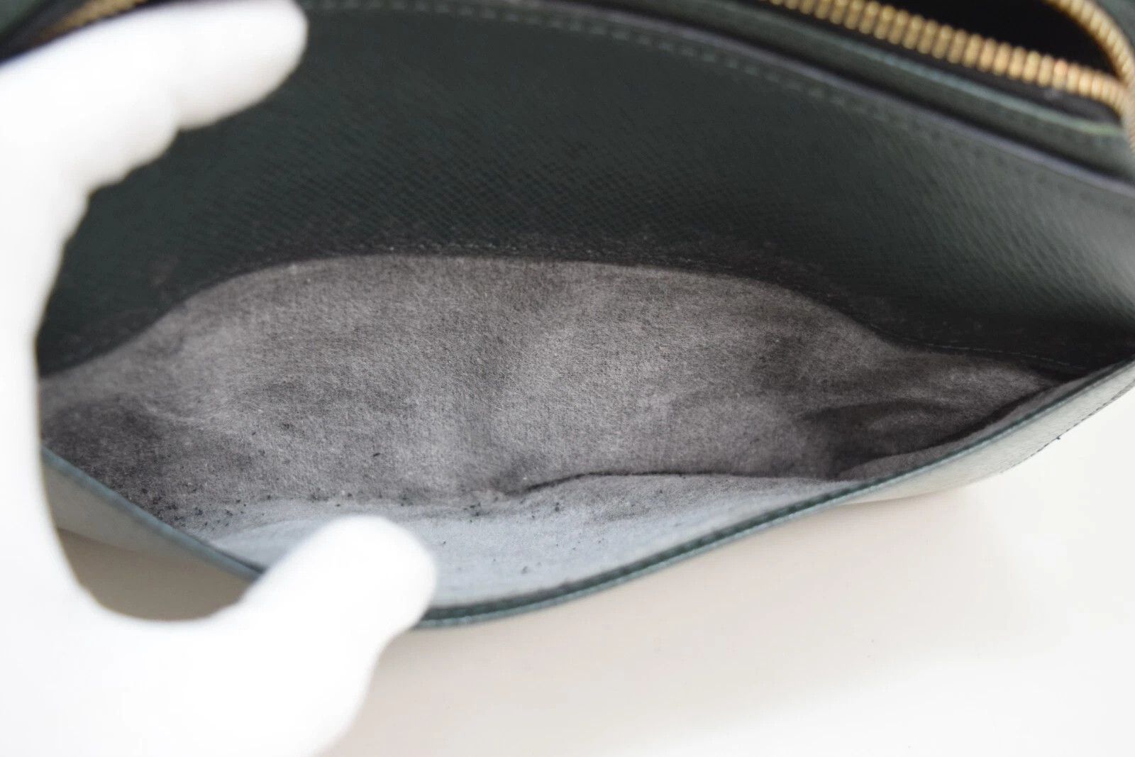 Louis Vuitton Louis Vuitton Baikal Clutch Bag Taiga Leather Epithea M30184 Size ONE SIZE - 20 Thumbnail