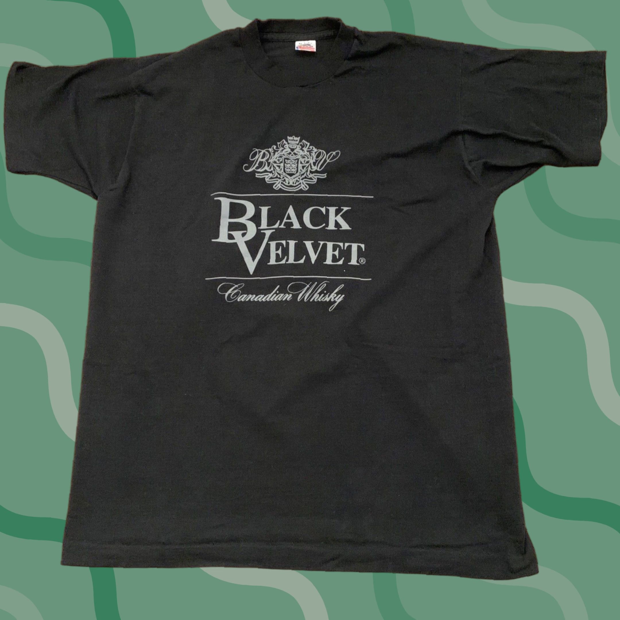 Fruit Of The Loom VINTAGE Fruit Of The Loom Black Velvet T-Shirt XL 90s Canadian Whisky Mens Size US XL / EU 56 / 4 - 1 Thumbnail
