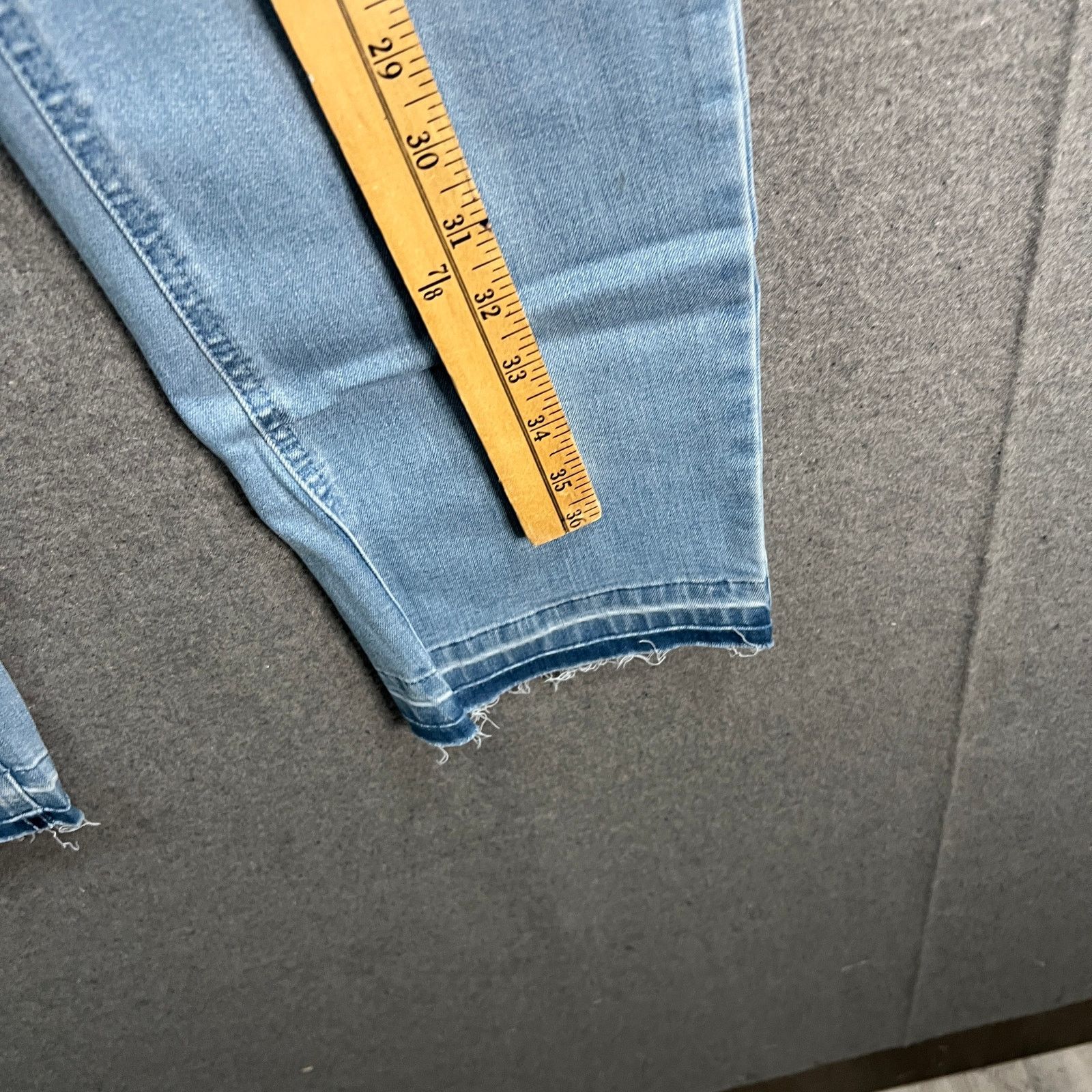 Other Isaac Mizrahi Live! True Denim Reg Pull On Slim Ankle Leg Li Size 40" / US 18 - 6 Thumbnail