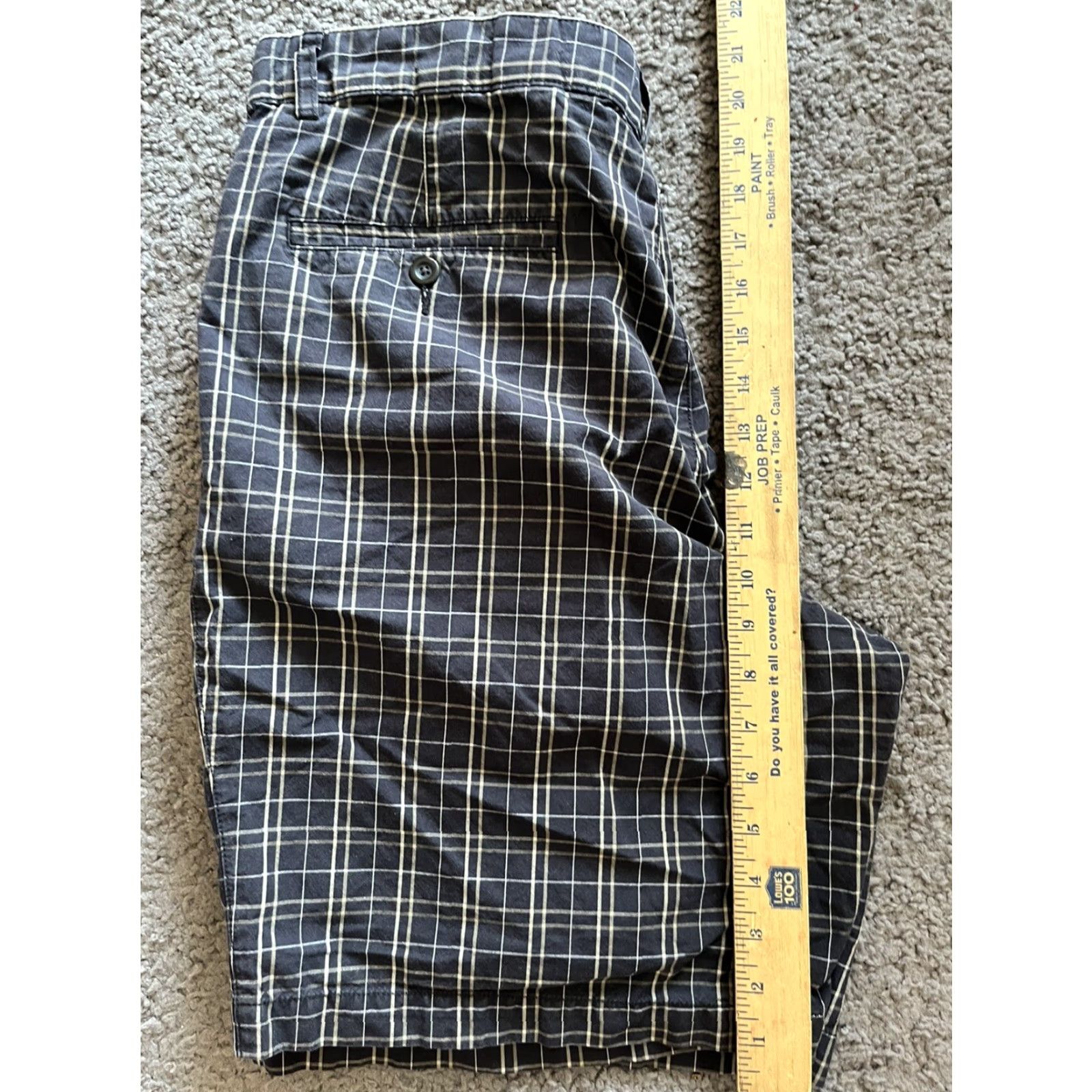 Roundtree & Yorke VINTAGE Roundtree & Yorke Plaid Cargo Shorts 34 Black Regular Mens Size US 34 / EU 50 - 3 Thumbnail