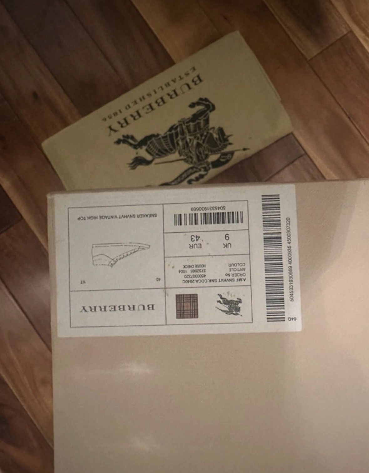 Burberry Burberry Canvas Size US 9 / EU 42 - 4 Thumbnail