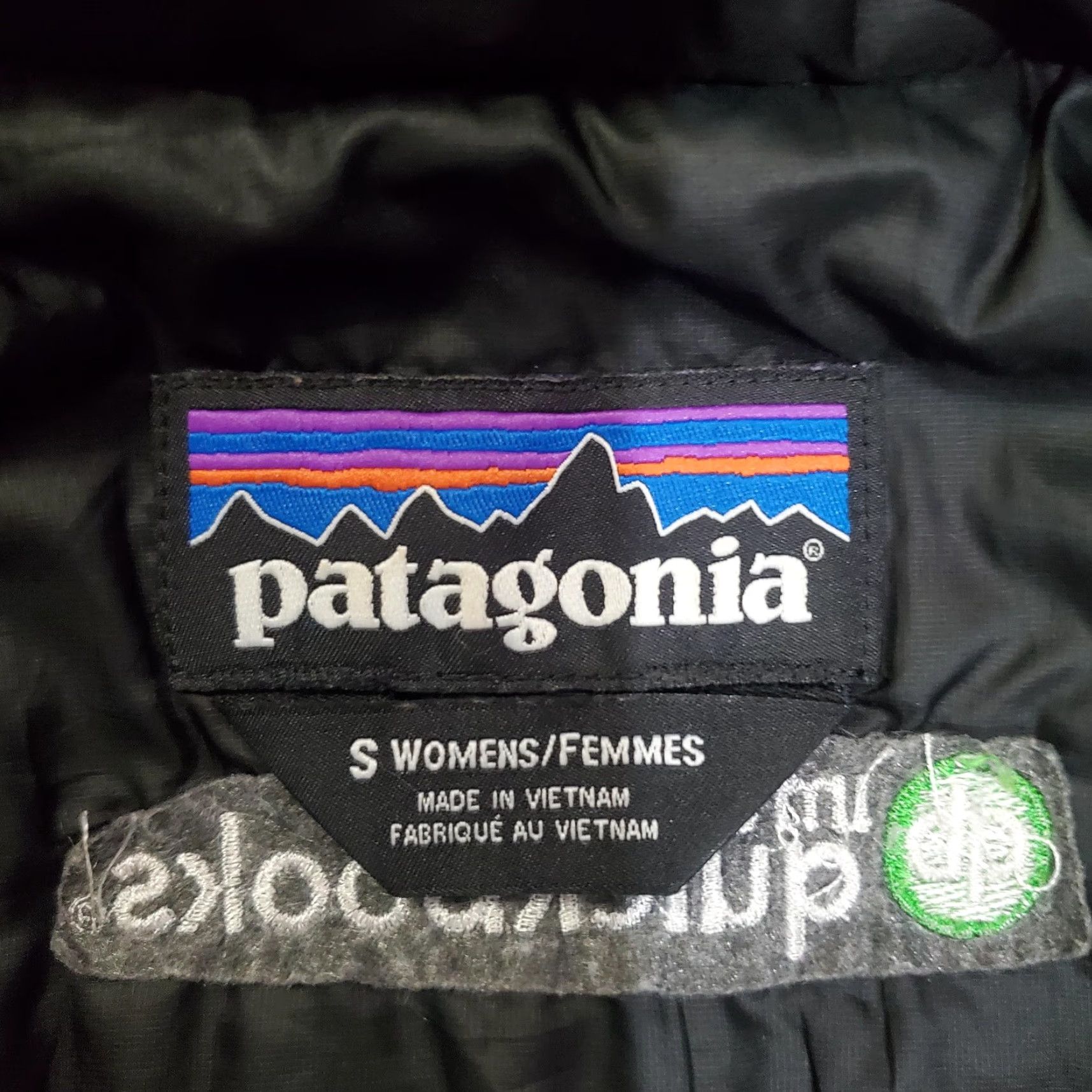 Patagonia Patagonia Jacket Womens Small Black Insulated Puffer Full Zip QuickBooks Logo Size S / US 4 / IT 40 - 5 Thumbnail
