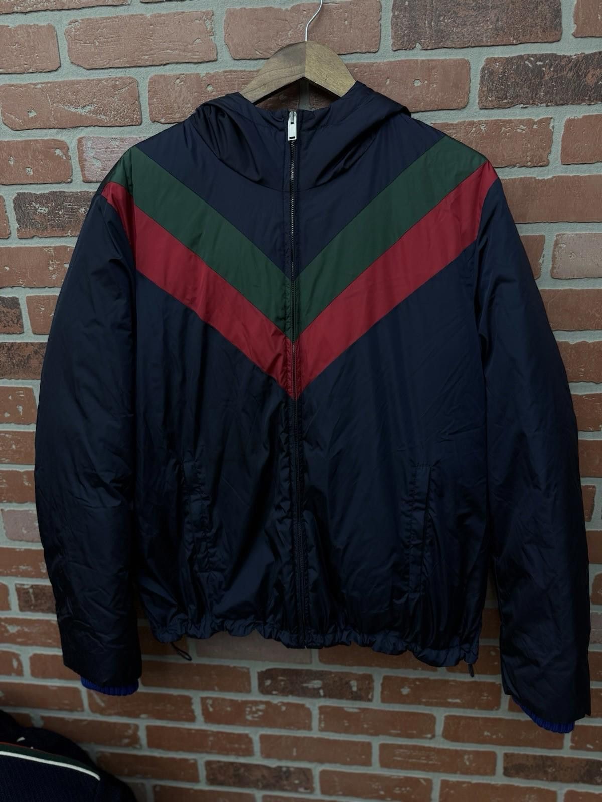Gucci Gucci Men’s Color Block Puffer Jacket Size (52) Navy Blue Size US L / EU 52-54 / 3 - 2 Thumbnail