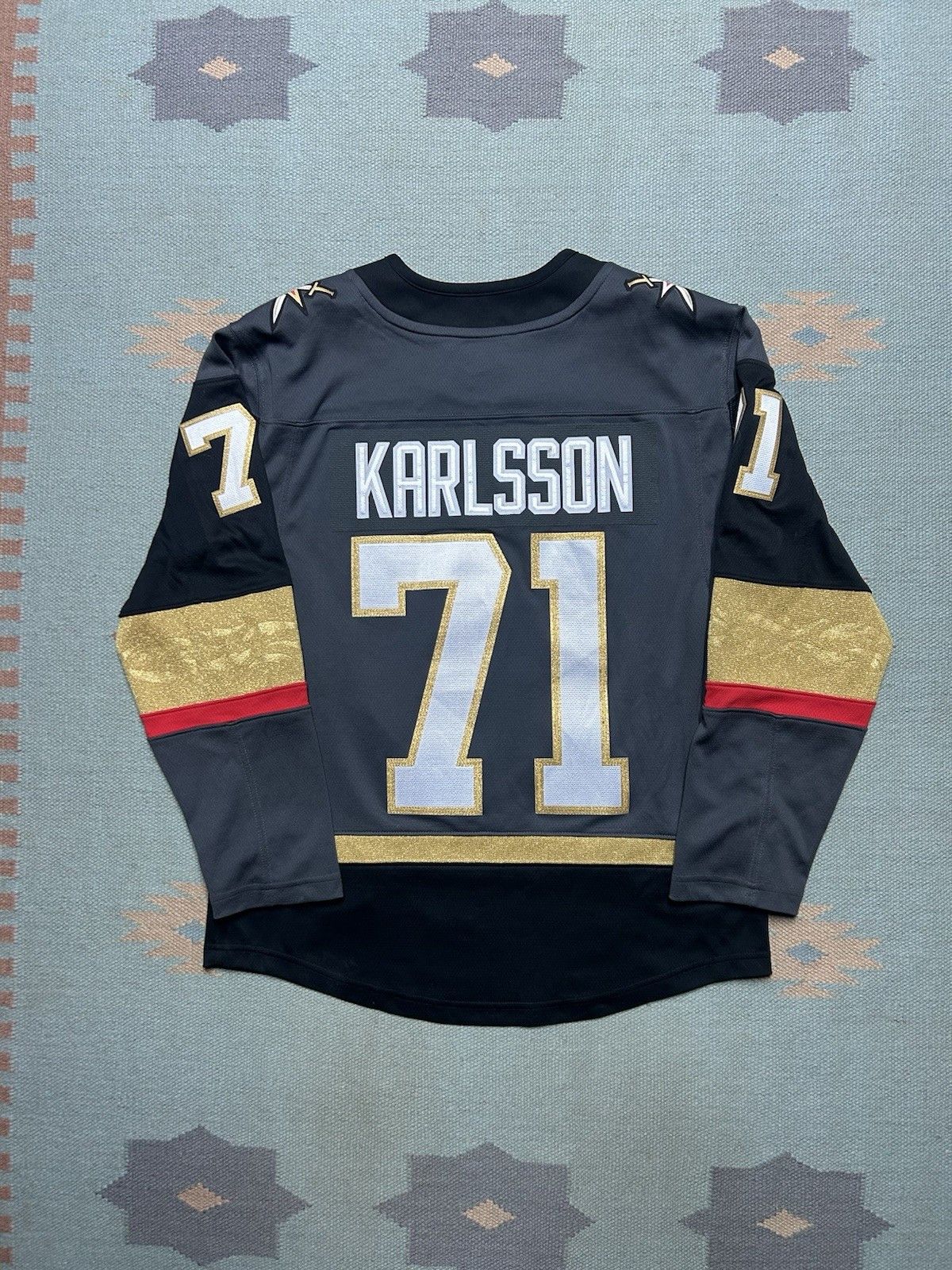 Vintage Fanatics hockey jersey Las Vegas golden knights Karlsson XS Size US XS / EU 42 / 0 - 7 Thumbnail