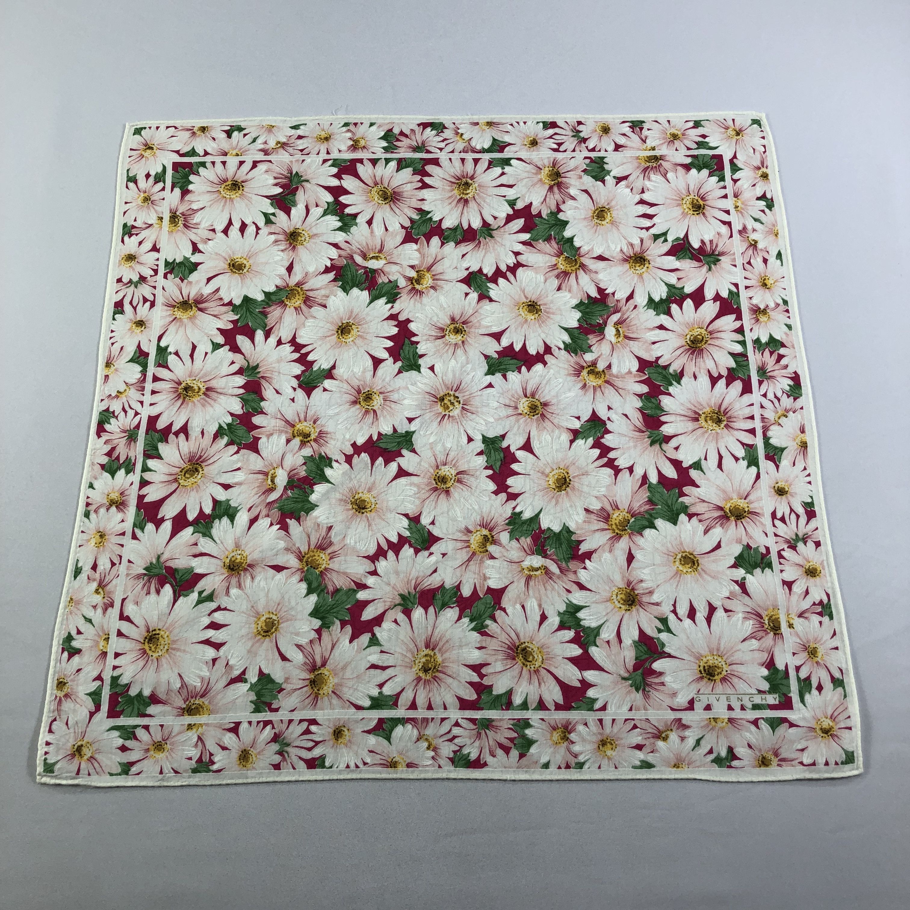 Vintage GiVENchY Floral Handkerchief Neckerchief Bandana H1953 Size ONE SIZE - 2 Thumbnail