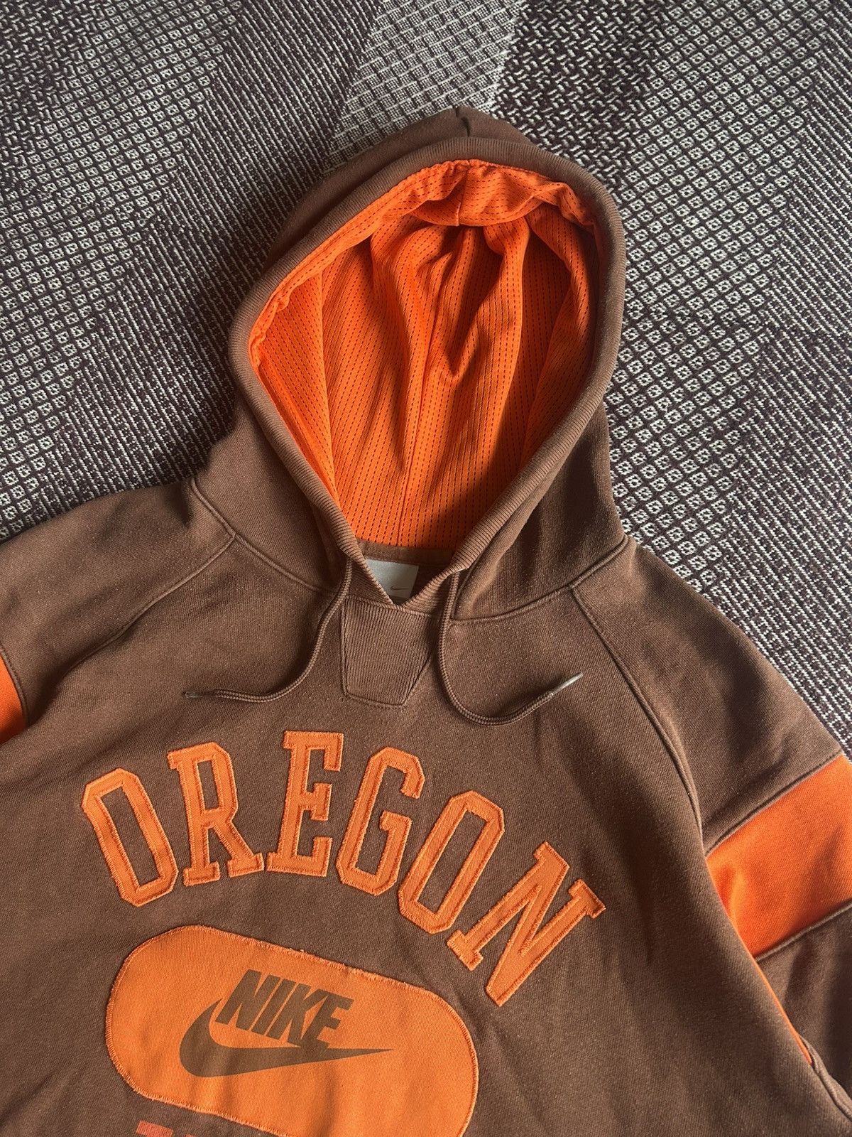 Nike × Vintage Vintage Nike Oregon Big Logo Hoodie Streetwear Style Size M Size US M / EU 48-50 / 2 - 6 Thumbnail