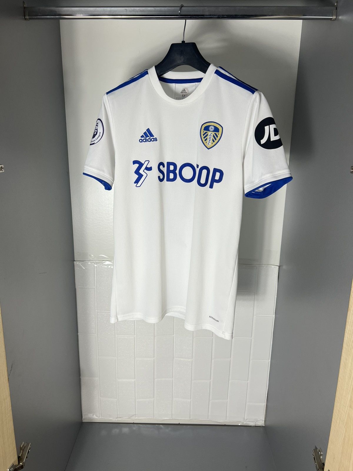 Adidas × Vintage VERY RARE ADIDAS FC LEEDS UNITED ENGLAND SOCCER JERSEY Y2K Size US M / EU 48-50 / 2 - 3 Thumbnail