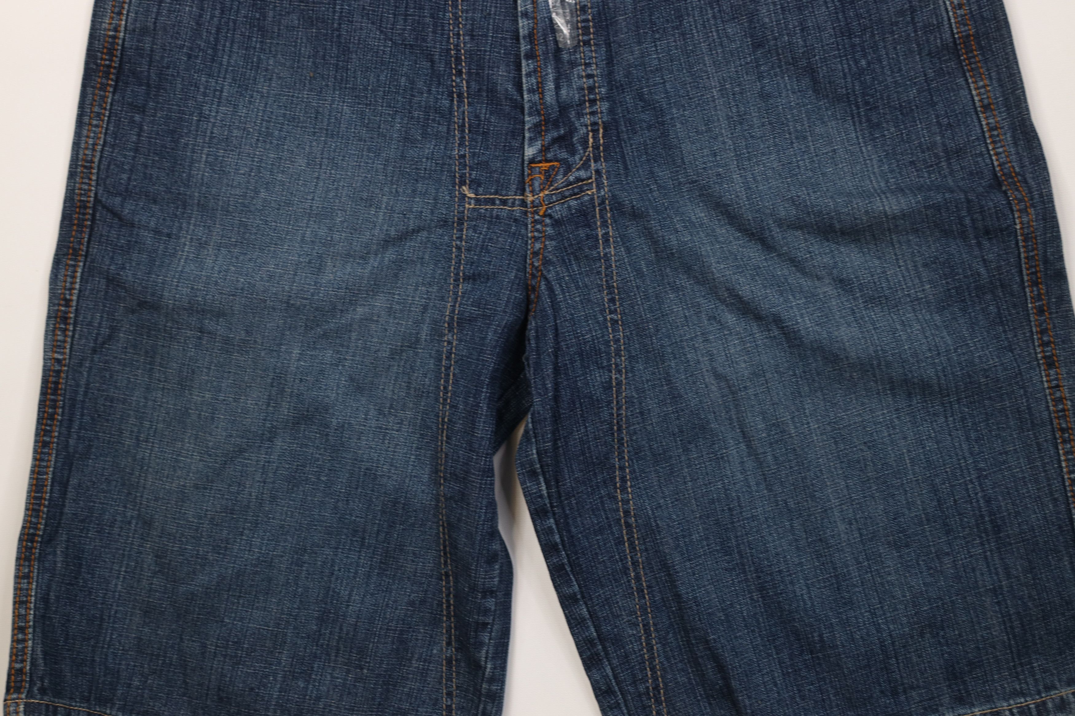 Marithe + Francois Girbaud Deadstock Vintage 90s Marithe Francois Girbaud Denim Shorts Size US 32 / EU 48 - 3 Thumbnail