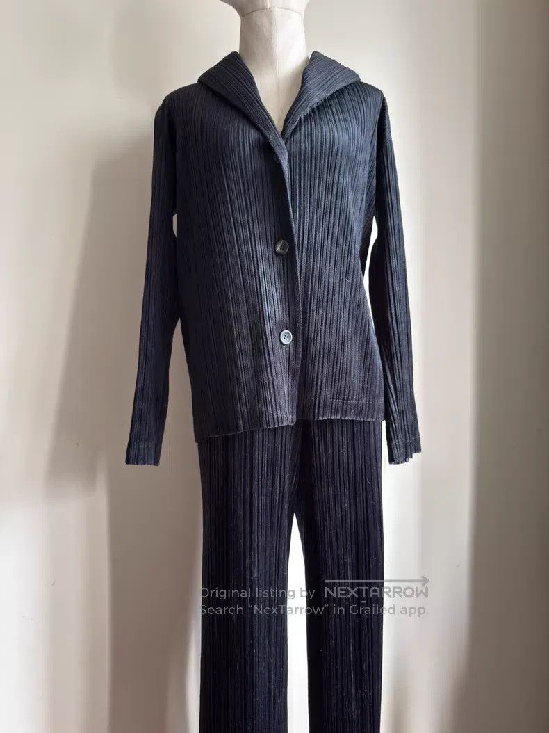 Issey Miyake Issey Miyake Black Ruffle Top Size L / US 10 / IT 46 - 5 Thumbnail