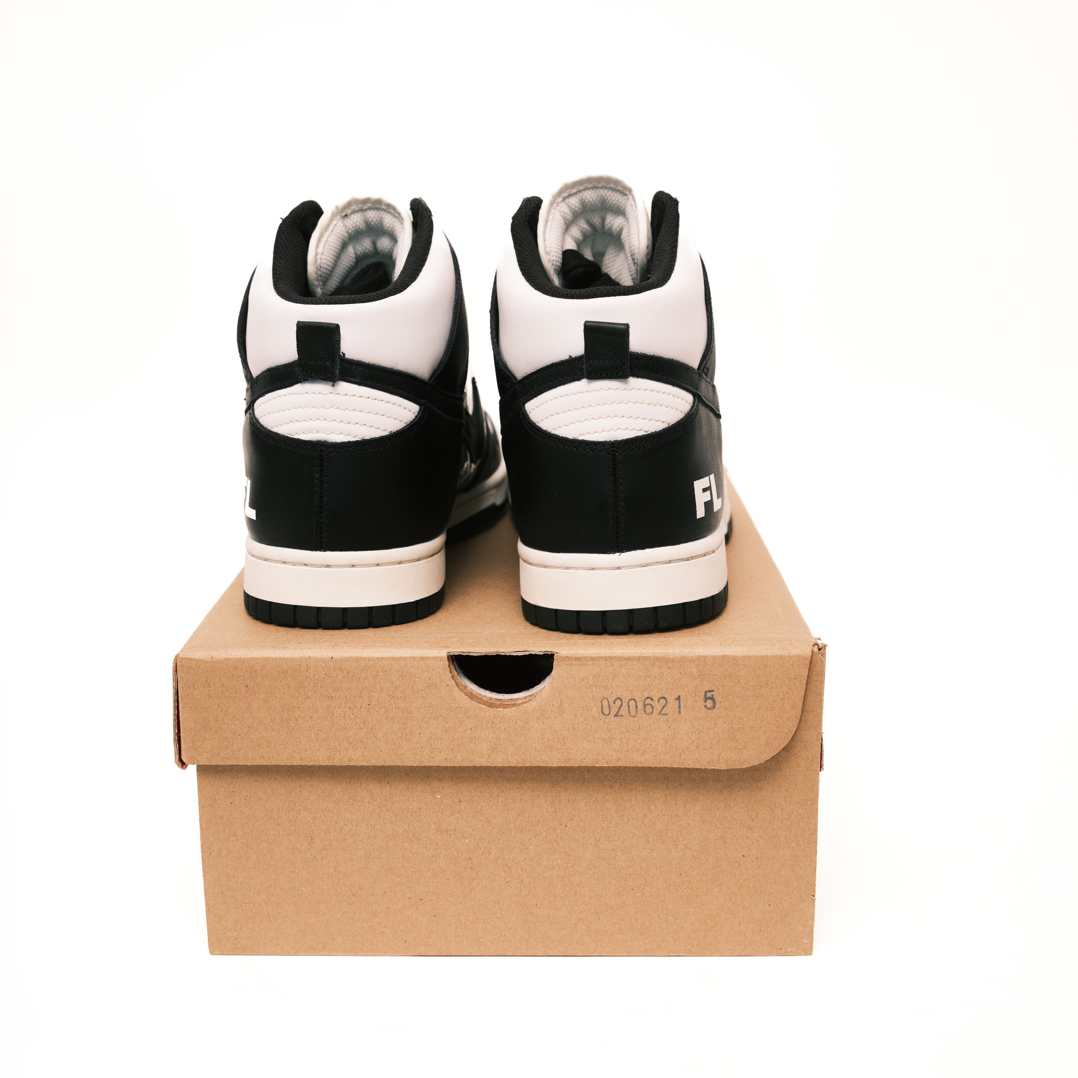 Comme des Garcons Futura Commes Des Garcon No Brainer Nike Dunk High Size 11 Size US 11 / EU 44 - 3 Thumbnail