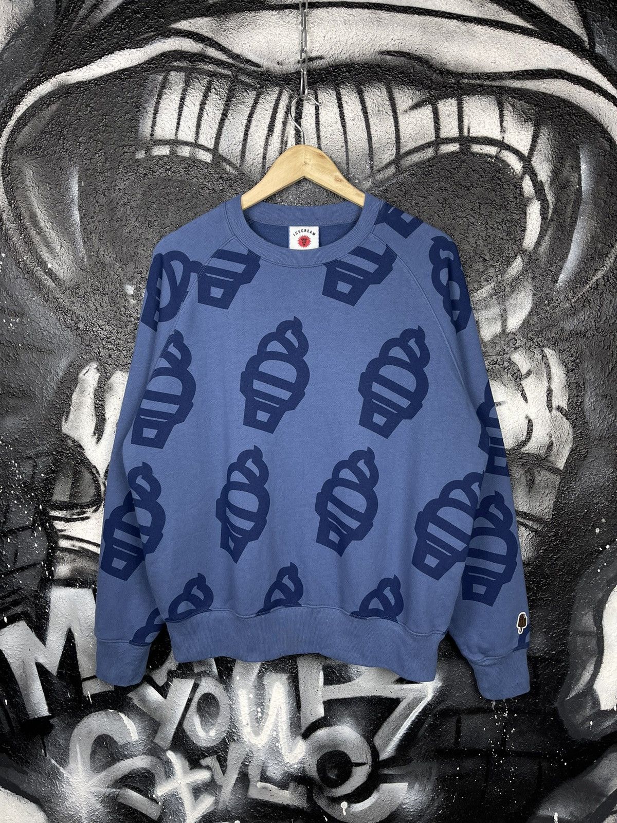 Icecream Icecream By BBC Soft Serve Crew Navy Sweatshirt Men’s Size M Size US M / EU 48-50 / 2 - 2 Thumbnail