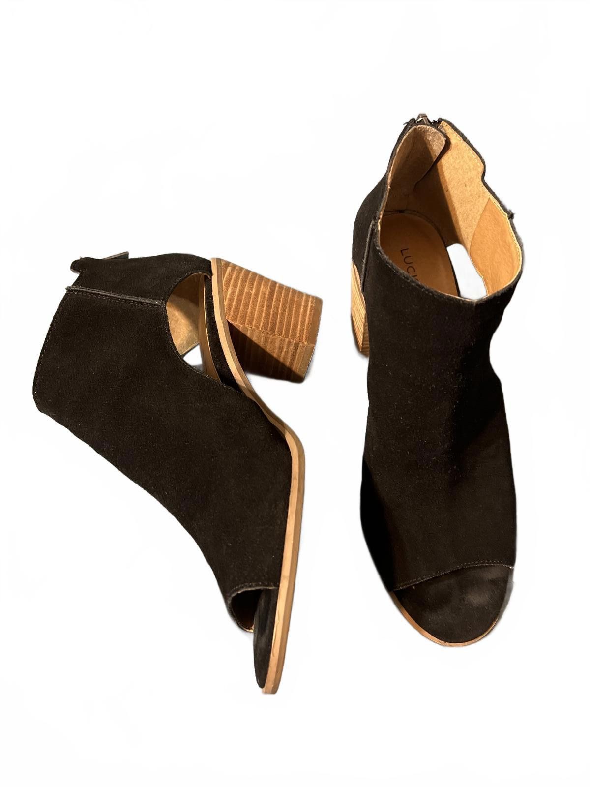 Lucky Brand Lucky Brand Black Suede Peep Toe Ankle Boots Block Heel 8.5 Size US 8.5 / IT 38.5 - 4 Thumbnail