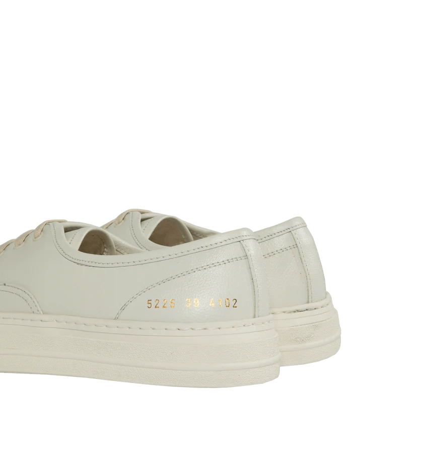Common Projects o1h1sh11224 Four Hole Lace Up Sneakers in Off White Size US 6 / EU 39 - 4 Thumbnail