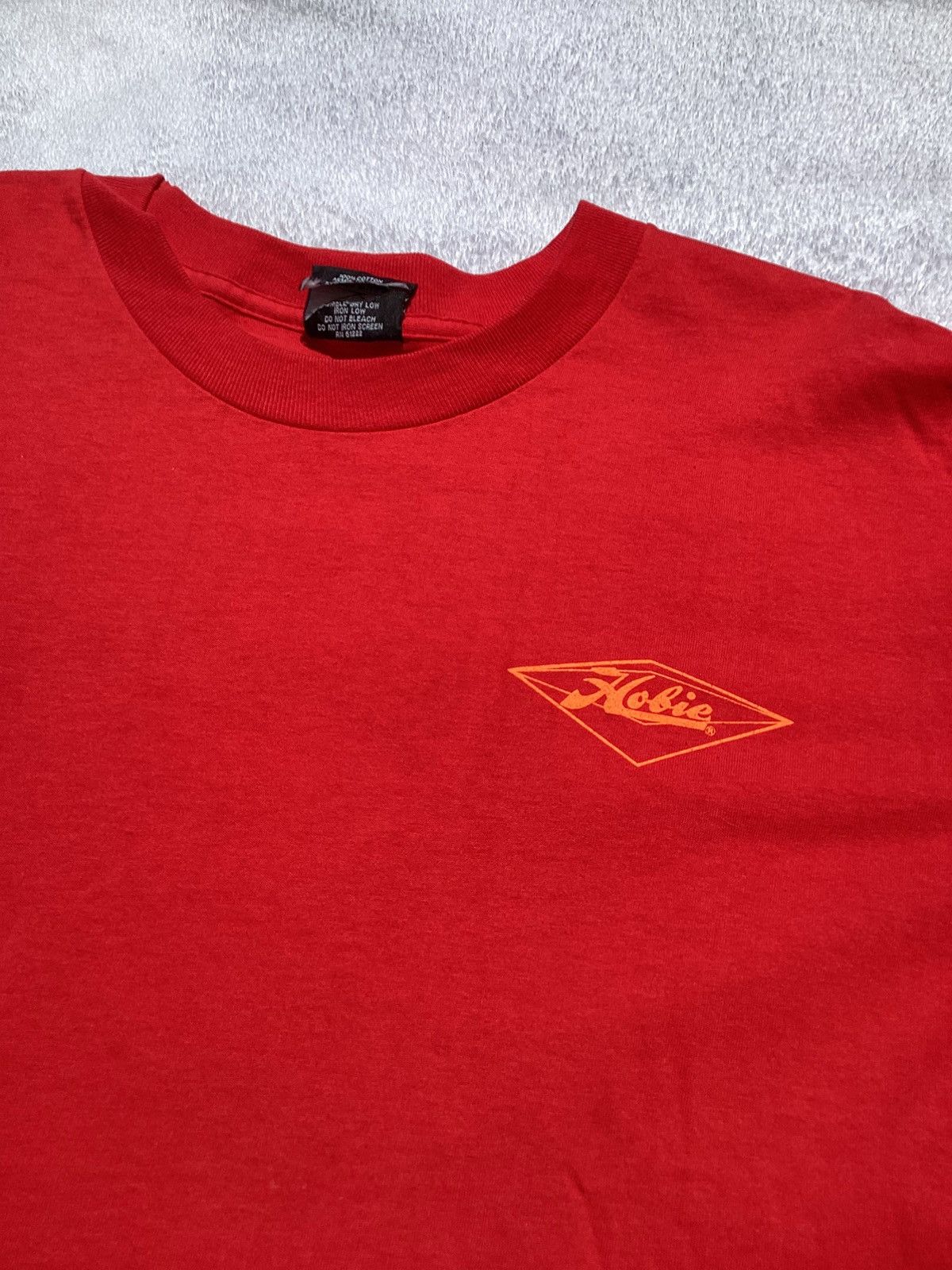Vintage Vintage 1990 Hobbie water sport single stitch, red T-shirt Size US XL / EU 56 / 4 - 4 Thumbnail