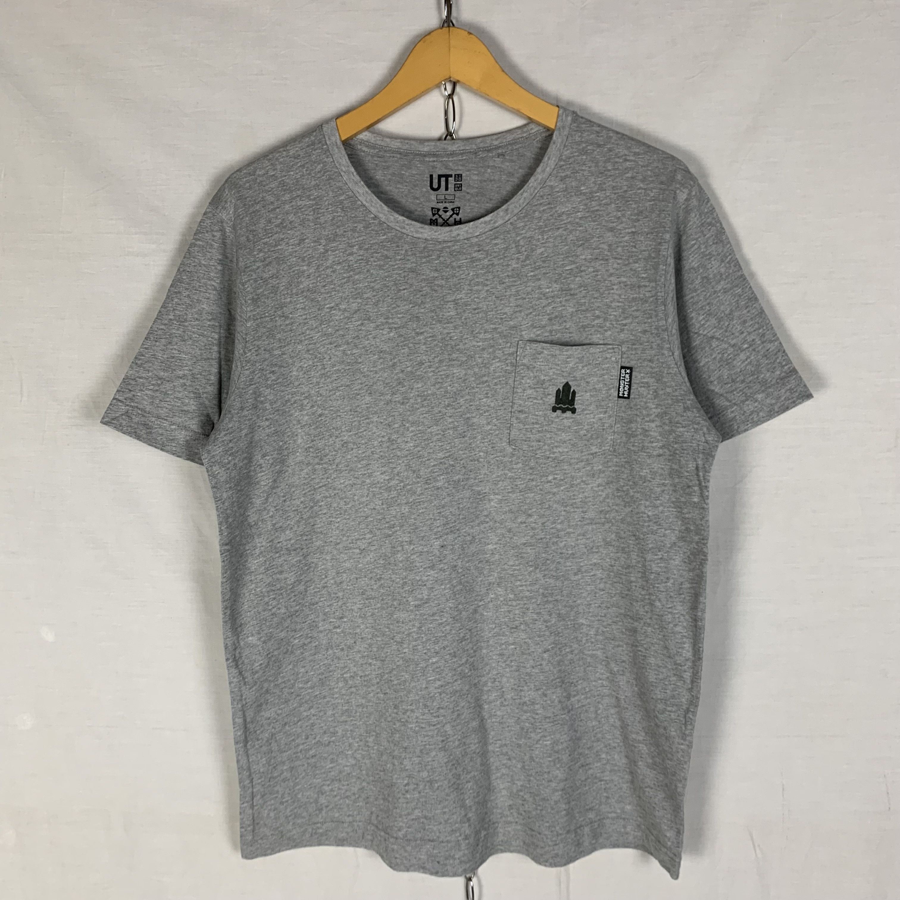 Uniqlo Monster Hunter Uniqlo Tshirt Size US M / EU 48-50 / 2 - 3 Thumbnail