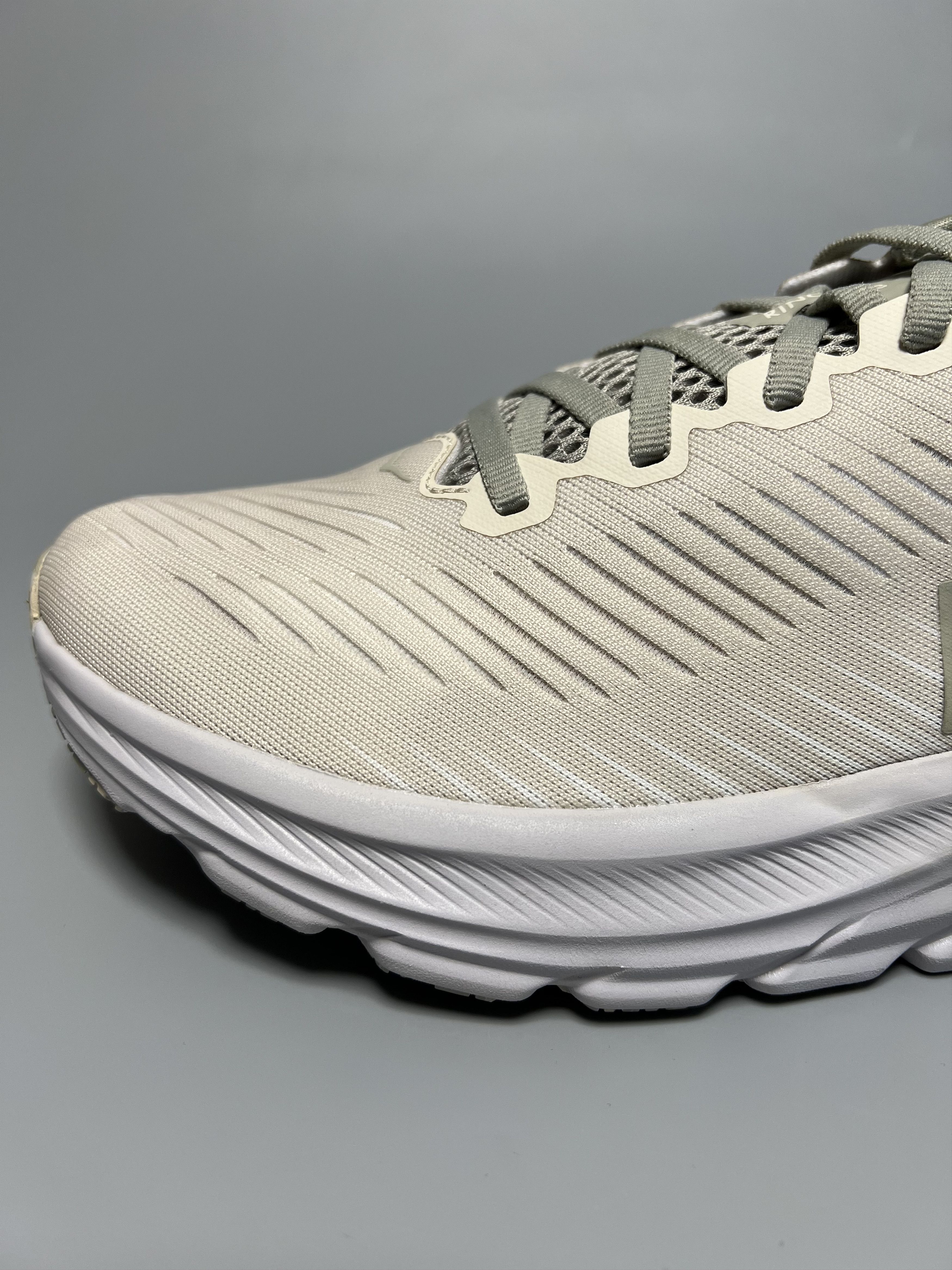 Hoka 9D Hoka One One Rincon 3 Running Shoes 1119395-BYT Size US 9 / EU 42 - 8 Thumbnail