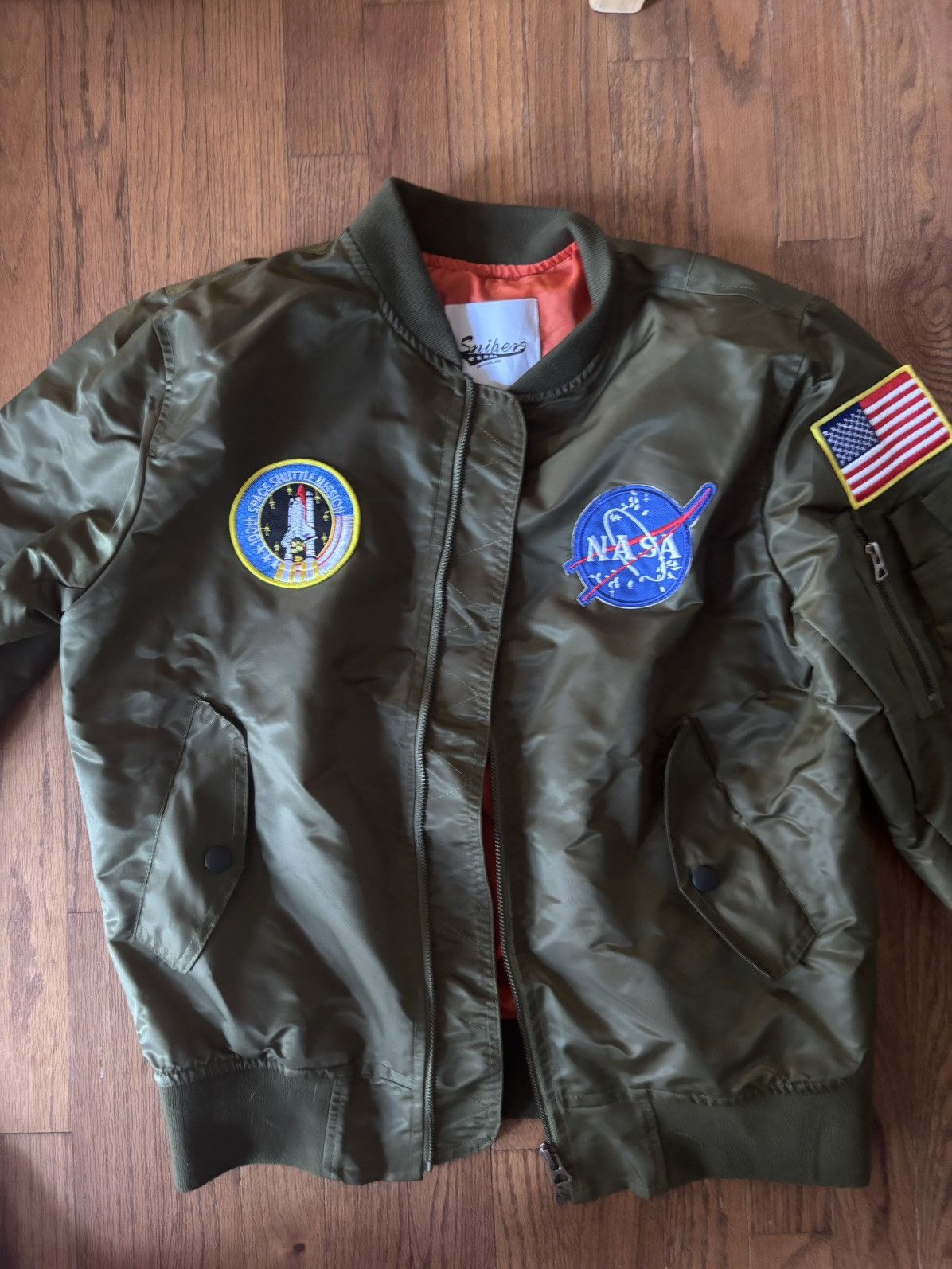 Snipes nasa vintage bomber size xl - fit my wife. Size XL / US 12-14 / IT 48-50 - 1 Thumbnail
