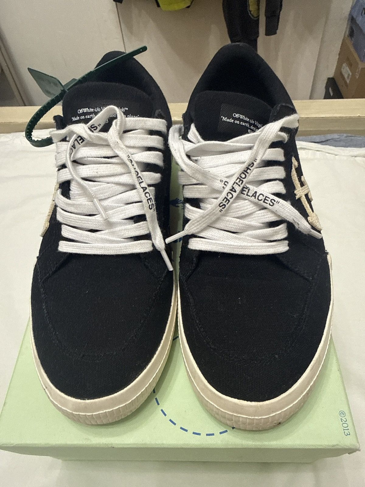 OFF WHITE VULC SNEAKER