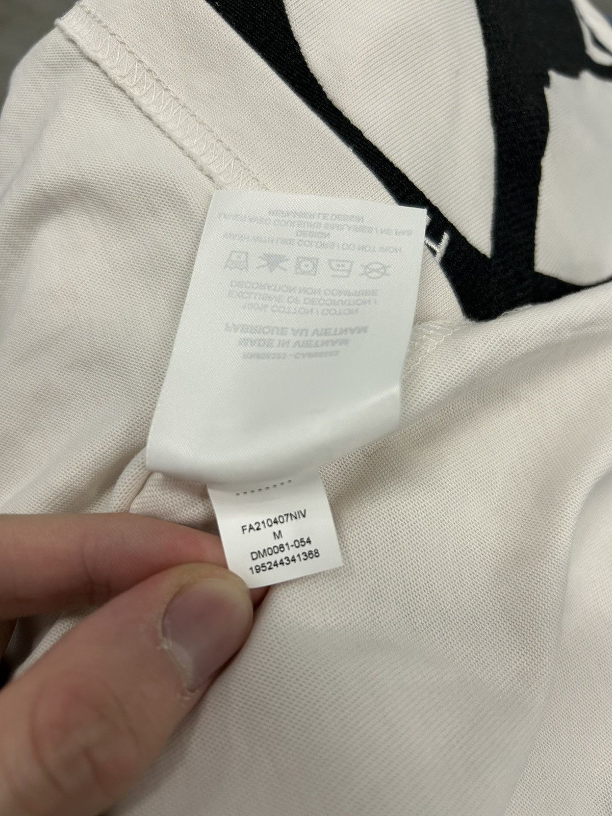 Jordan Brand × Off-White Off white x Air Jordan t shirt Size US M / EU 48-50 / 2 - 6 Thumbnail