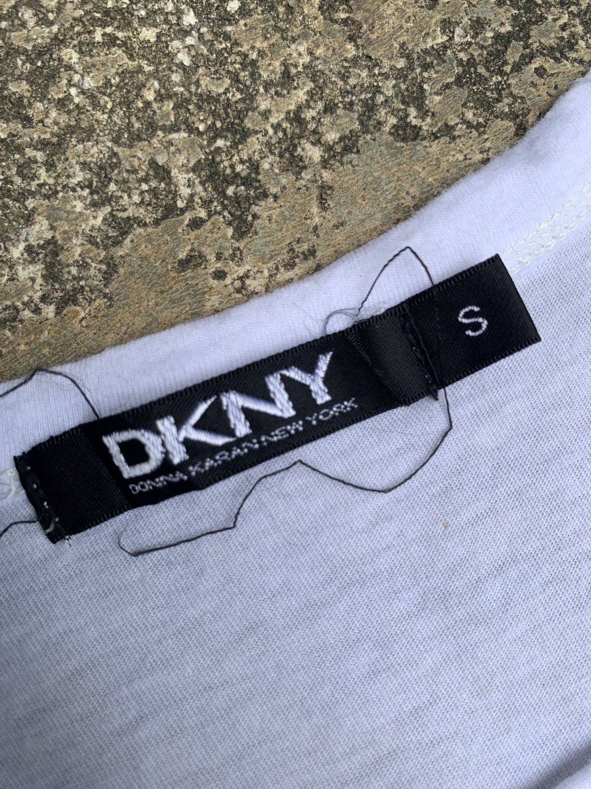 DKNY 2000s Donna Karan New York DKNY Girl Painting Art Bowtie Top Size S / US 4 / IT 40 - 7 Thumbnail