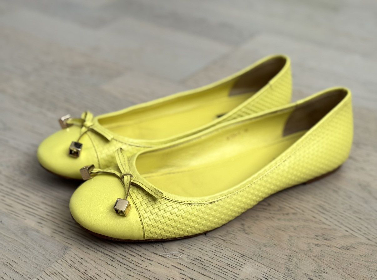 Louis Vuitton Louis Vuitton flats Size US 9 / IT 39 - 2 Thumbnail