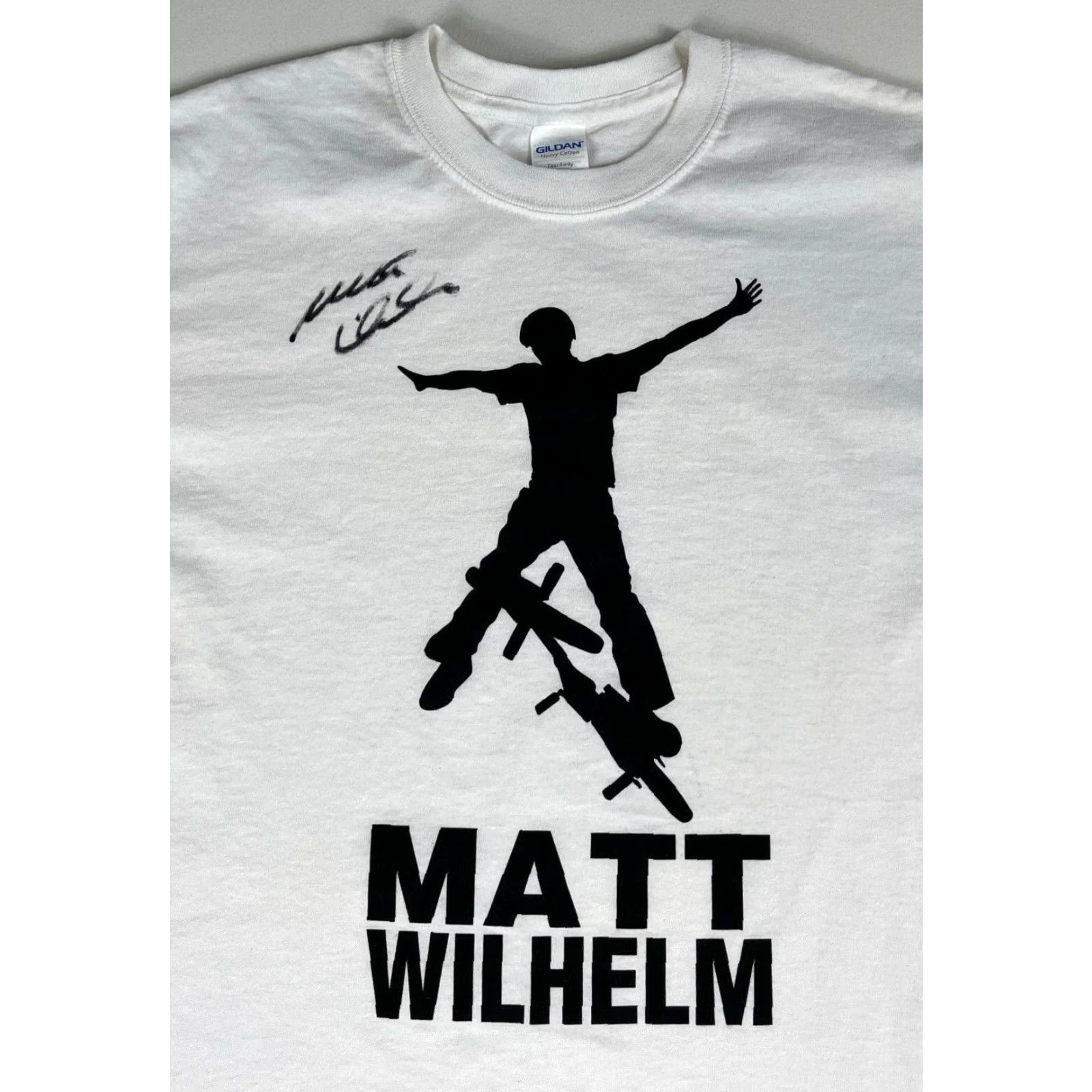 Gildan Matt Wilhelm Pro BMX Rider Autographed T-Shirt Sz M Size US M / EU 48-50 / 2 - 3 Thumbnail