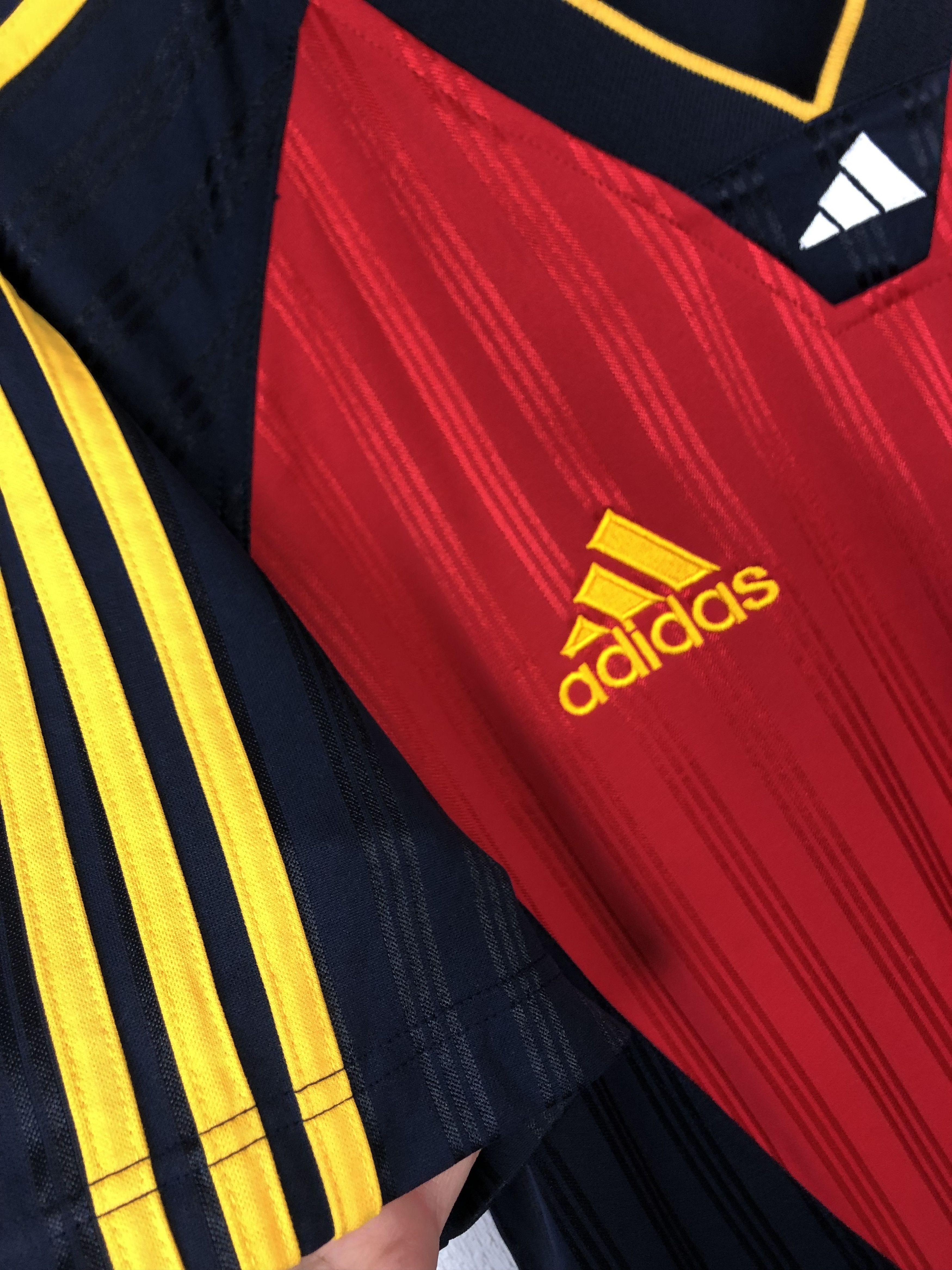 Adidas Adidas AFL Vintage 90s Adelaide Crows Football Jersey Size US M / EU 48-50 / 2 - 4 Thumbnail
