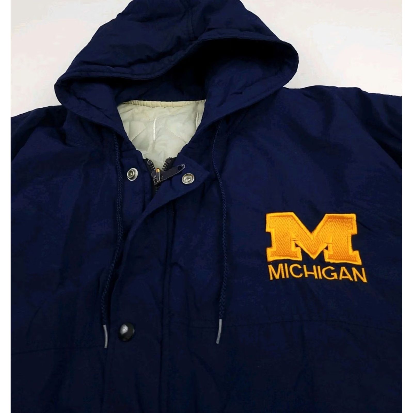 Vintage VINTAGE University Michigan Wolverines DeLong Embroidered Insulated Jacket Shirt Hoodie? Size US XL / EU 56 / 4 - 5 Thumbnail