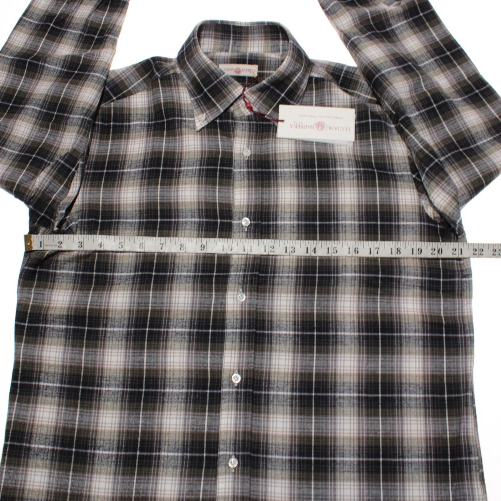 Luciano Barbera Luciano Barbera New with tags Shirt Size M US In Black Size US M / EU 48-50 / 2 - 7 Thumbnail