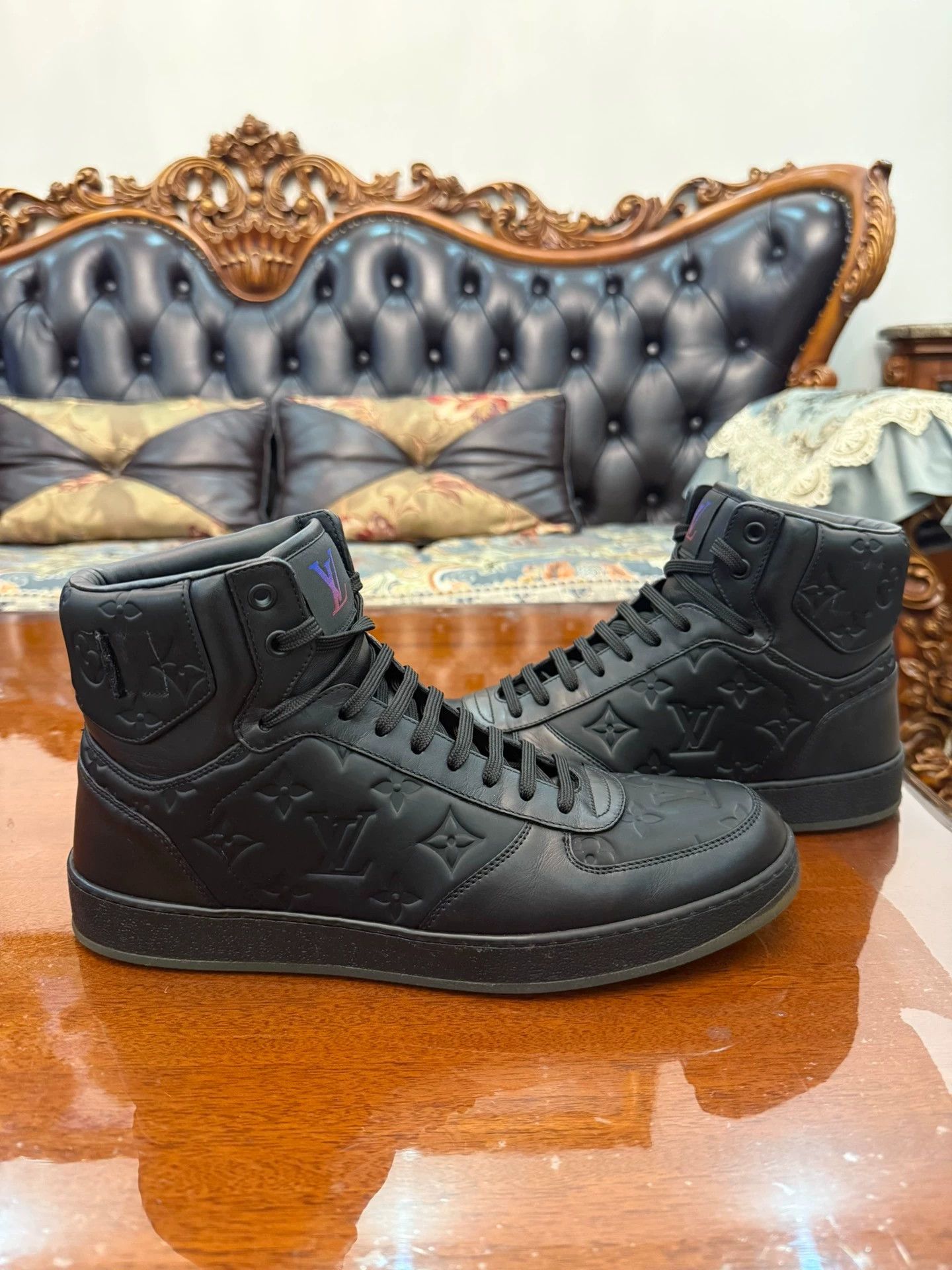 Louis Vuitton Louis Vuitton Men's UK7.5 Black Monogram High Worn 1x Size US 8.5 / EU 41-42 - 5 Thumbnail