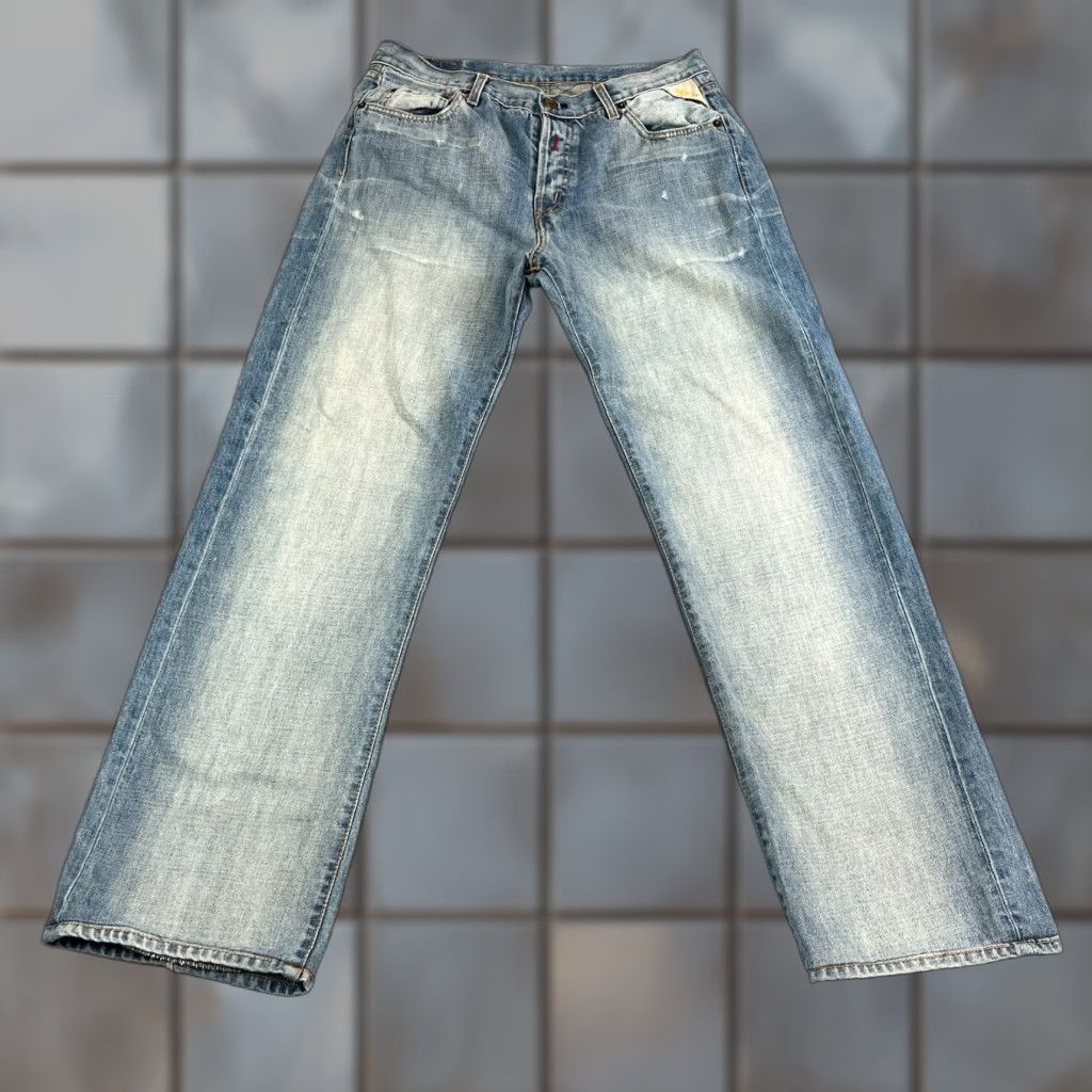 Replay Replay Mens Jeans Relaxed Straight 30 32 Light Blue Fades Denim Cotton 5-Pocket Brand Replay Mens Jeans Relaxed Straight 30 32 Light Wash Blue Fades Size US 30 / EU 46 - 1 Thumbnail