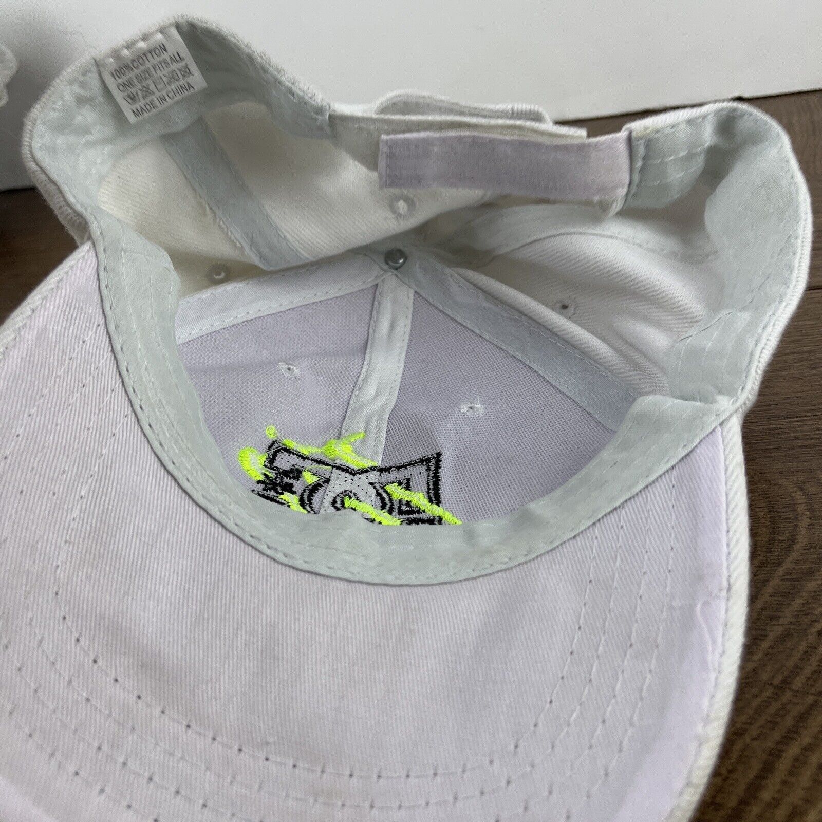 DC Comics DC Hat DC Comics White Hat Adjustable Adult Size Hat White C Size ONE SIZE - 13 Thumbnail