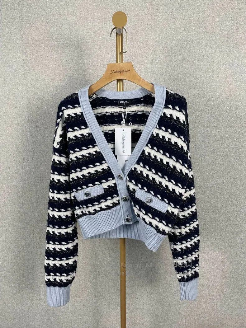 Chanel Chanel Blue Black Stripe Cardigan 36. Size US S / EU 44-46 / 1 - 1 Thumbnail